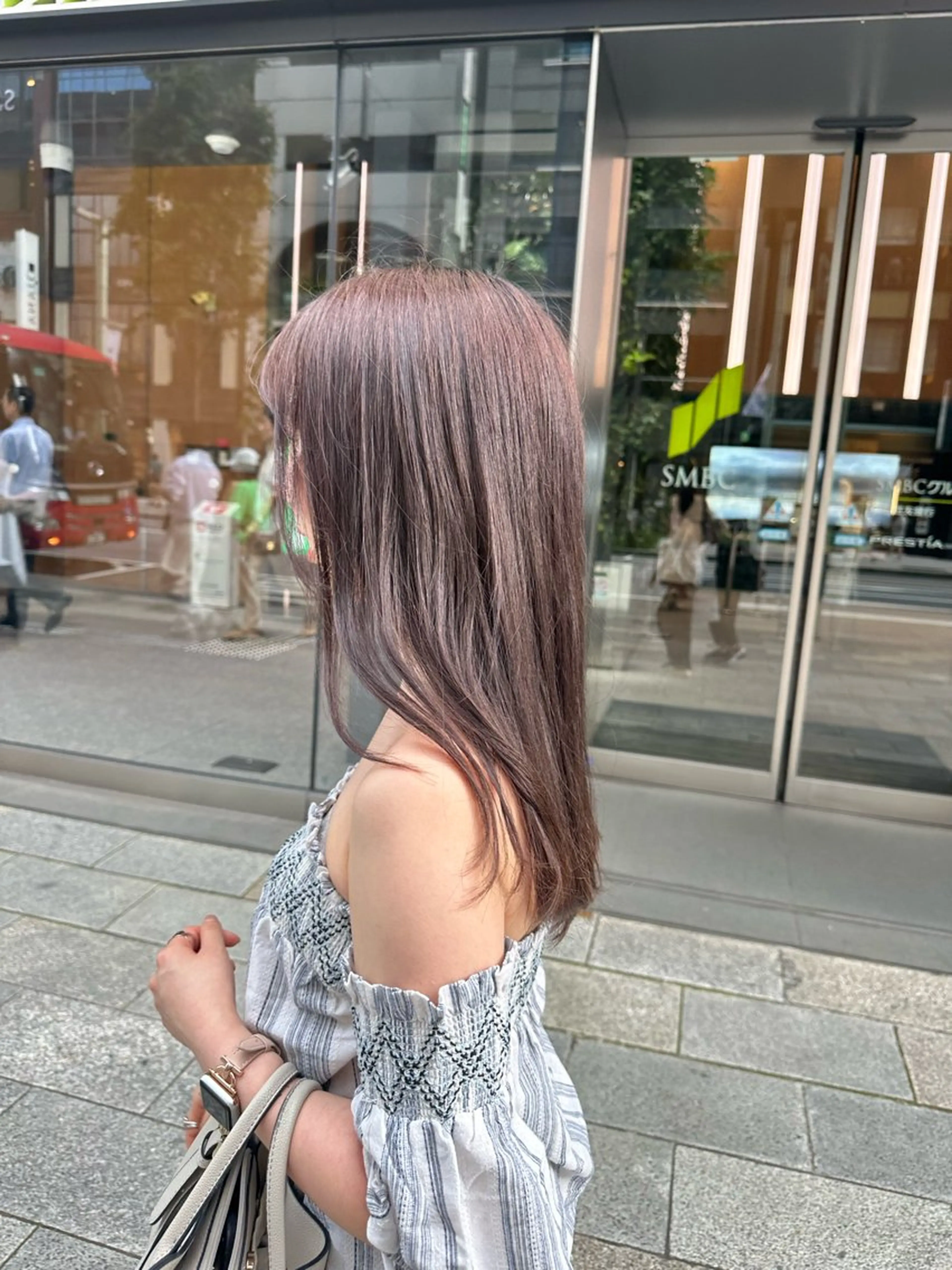 ロング カラー ヘアアレンジ タイトボブ個性派カラ ーAKANEのヘアスタイル
