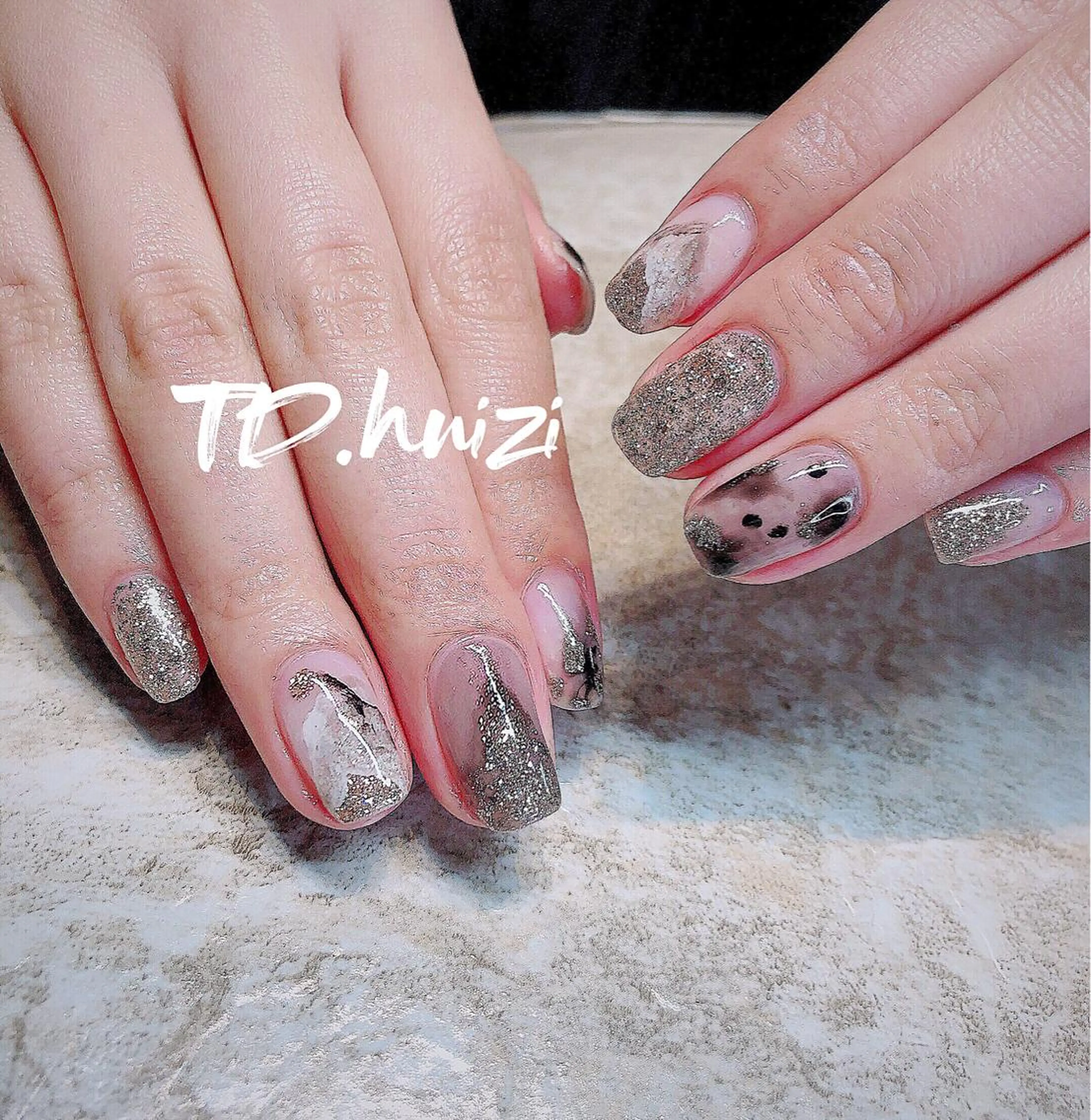 ミディアム めぐみのネイルサロン 惠のネイルデザイン