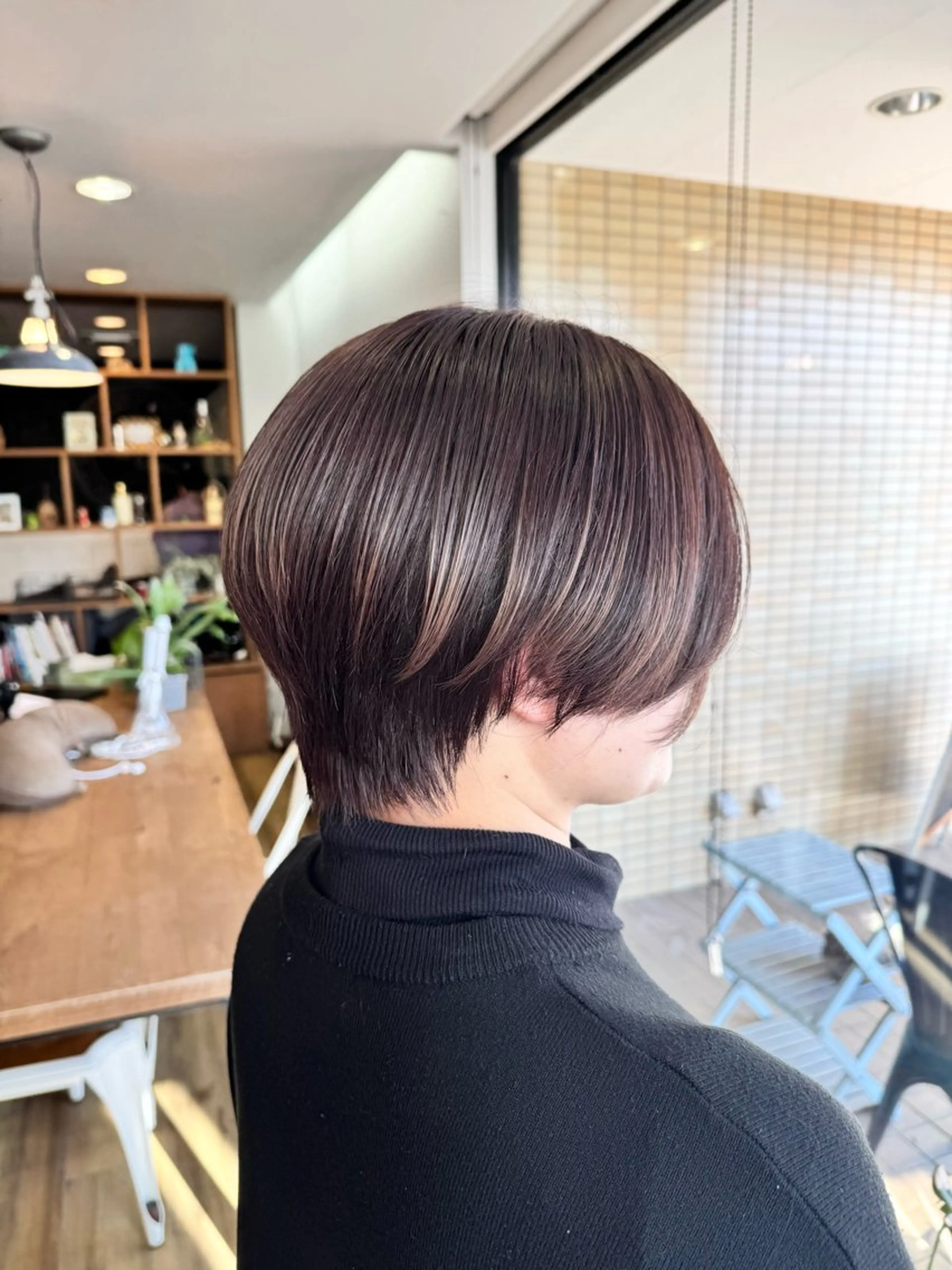 ショート カラー アッシュ ラベンダーカラー ラベンダーアッシュ カット ヘアカラー トリートメント ツキダテ ユイのヘアスタイル