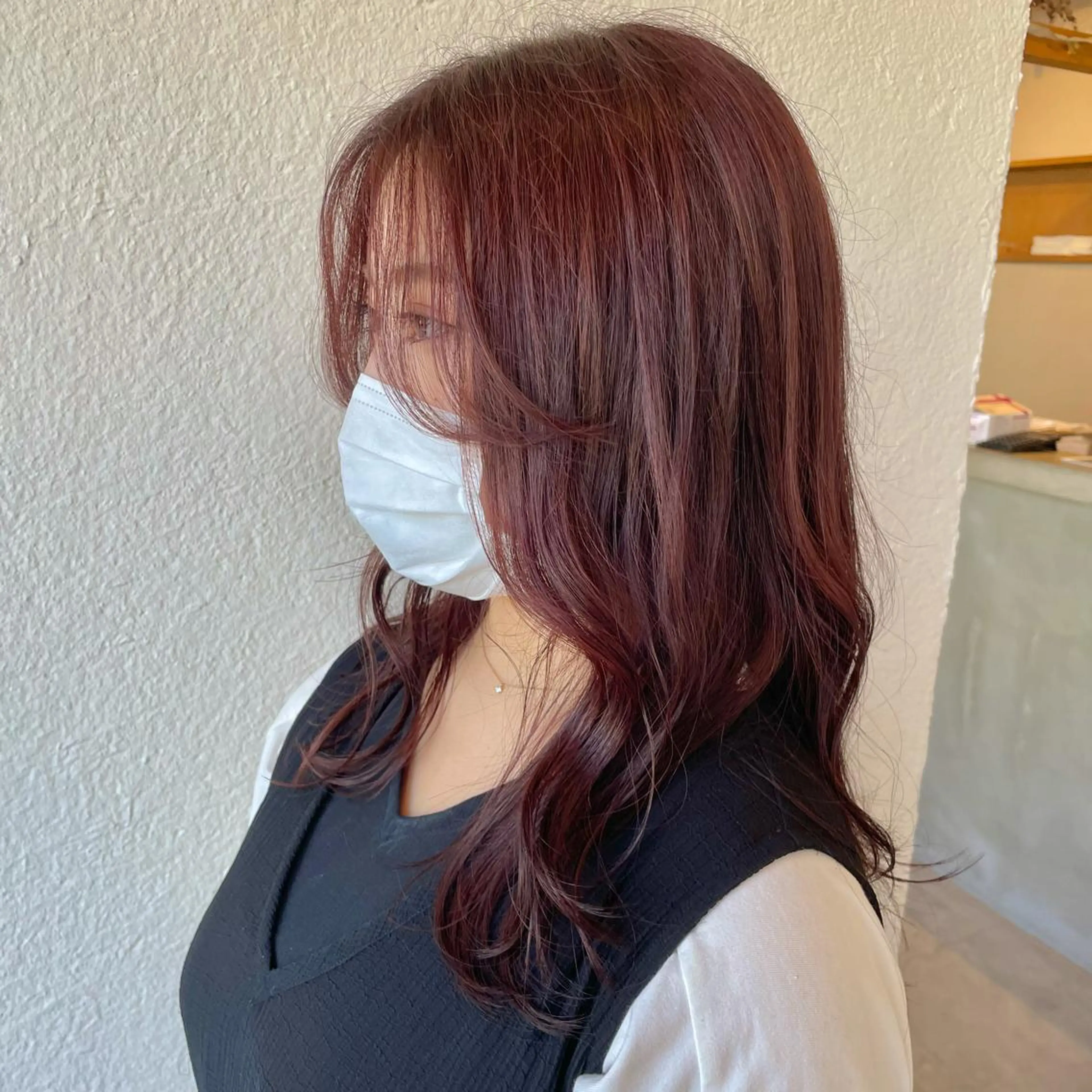 ミディアム カラー カシス ピンクカラー カット ヘアカラー トリートメント エターナル所属・髪質改善特化 谷口祐綺のヘアスタイル