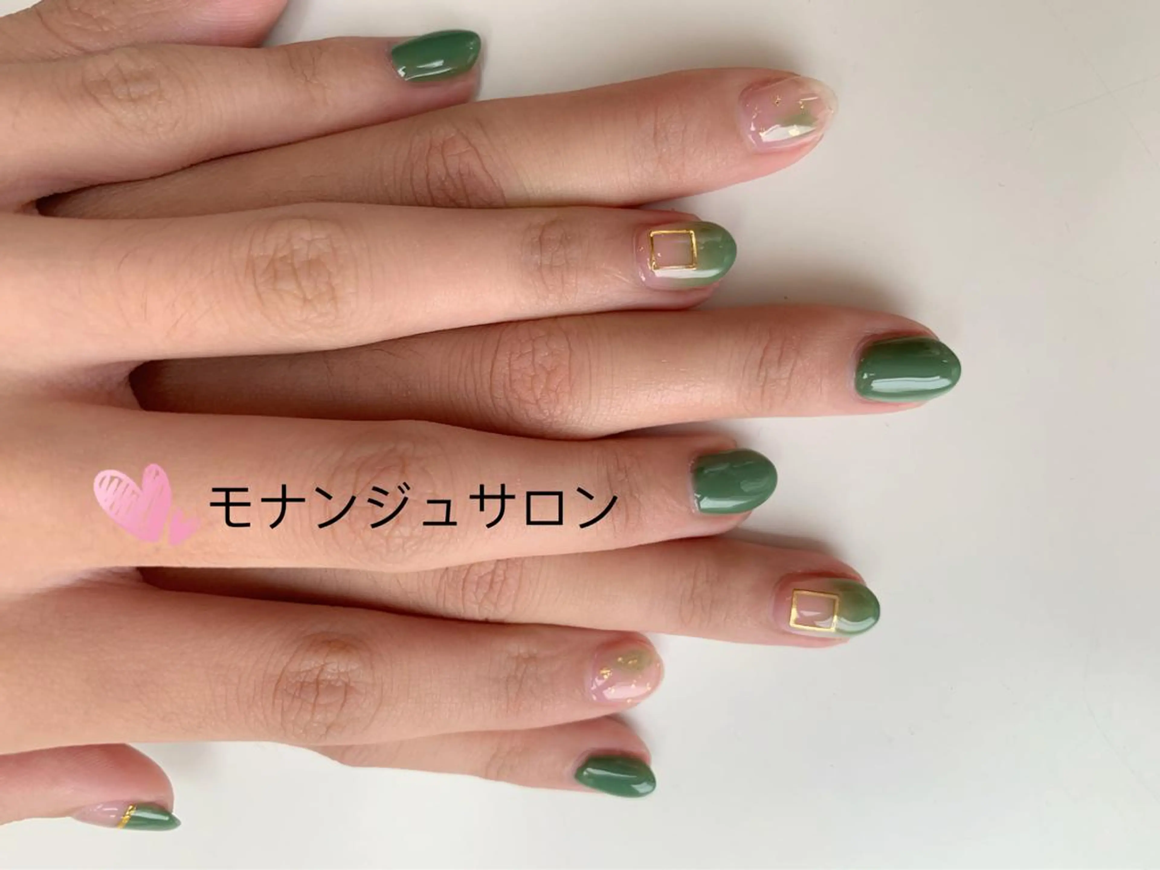 ネイル モナンジュ マツパ・眉毛専門のマツエク・マツパデザイン