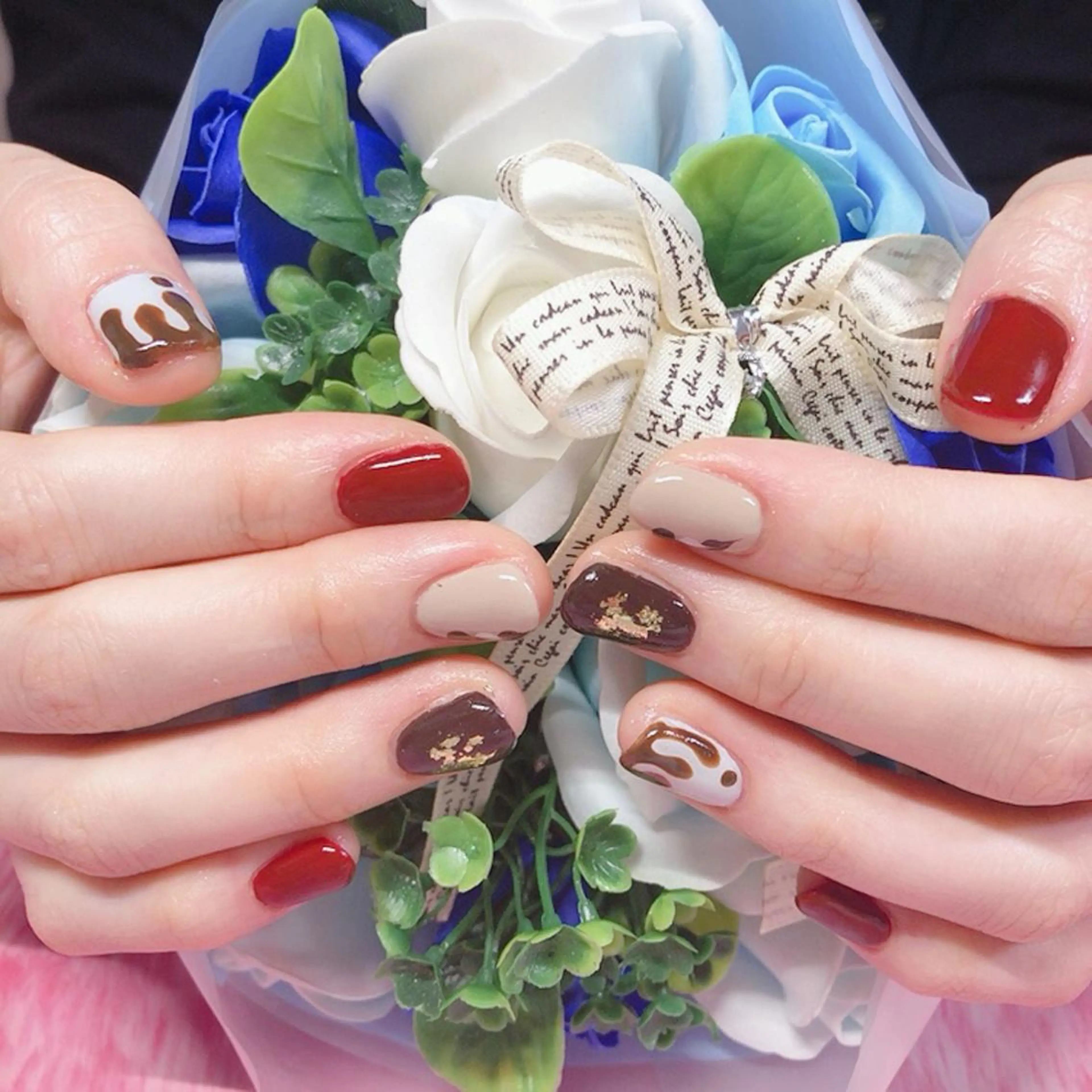 ネイル 持ち込み バレンタイン 奥園 良恵のネイルデザイン