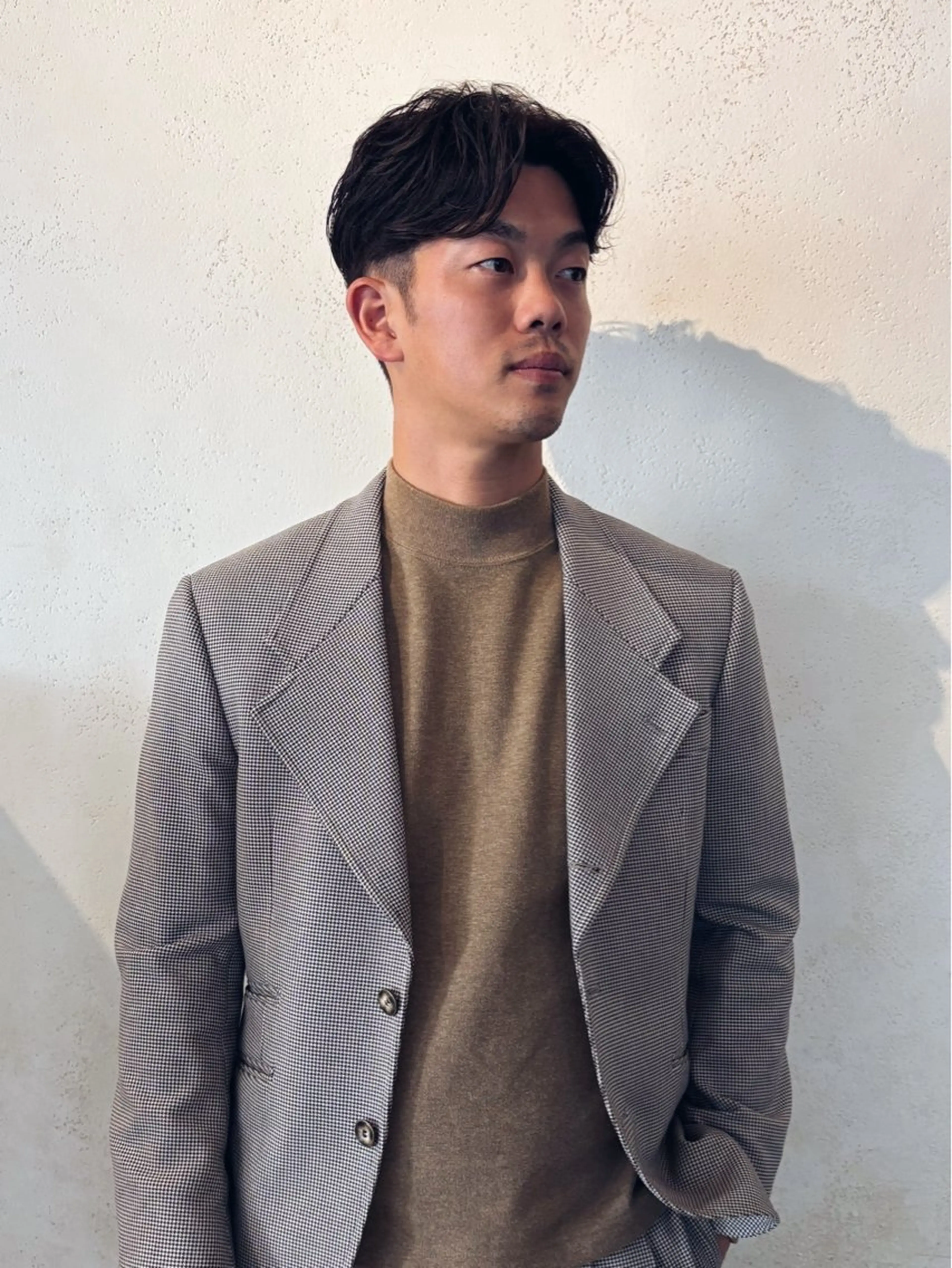 ショート パーマ メンズ センターパート メンズ韓国風 メンズパーマ ツーブロック 韓国風ヘア カット パーマ LIC 佐野峰土のヘアスタイル