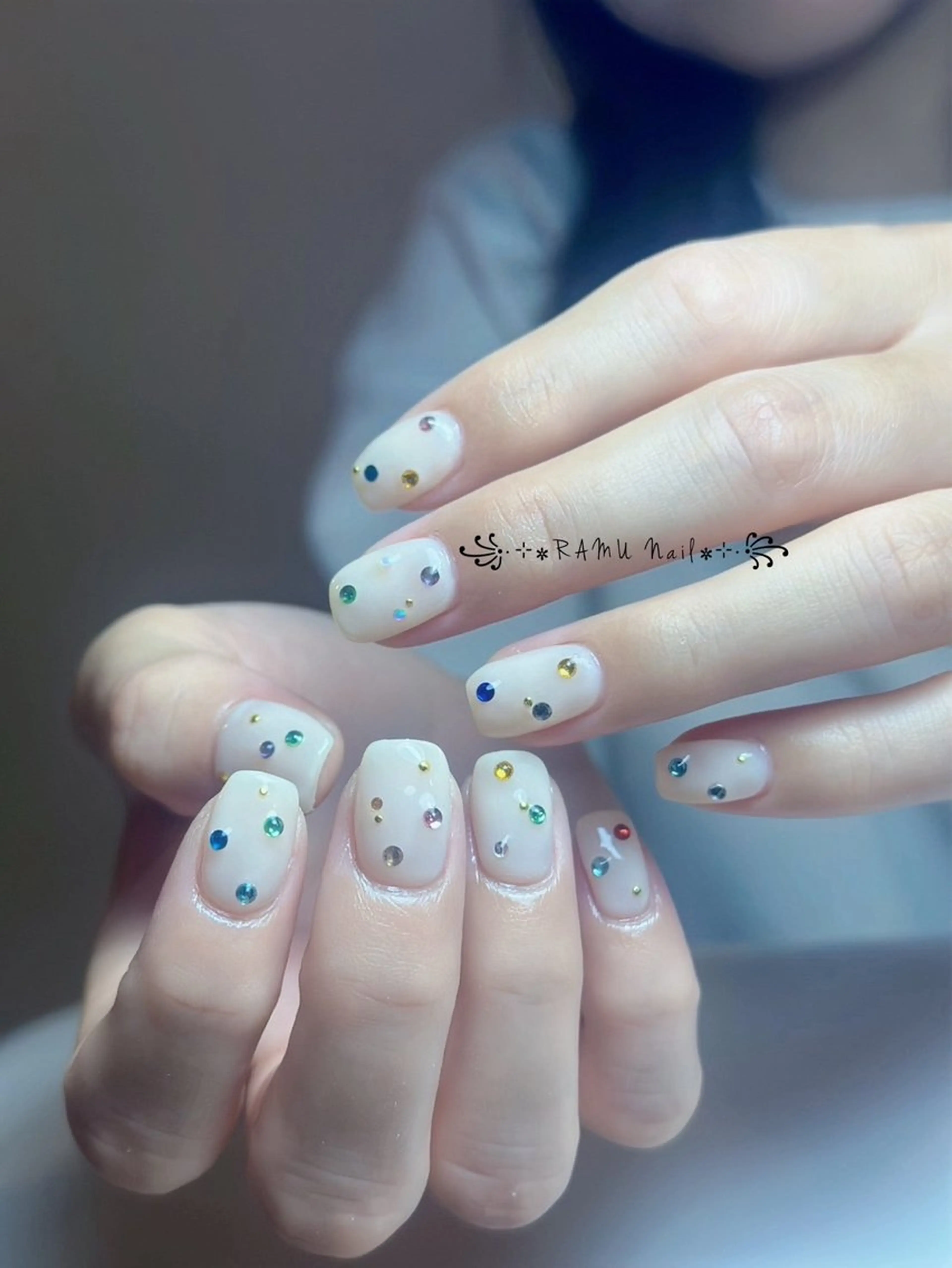 ネイル チークネイル フレンチネイル グラデーション キラキラネイル 韓国ネイル ハンドネイル RAMU_Nail 池袋店のネイルデザイン