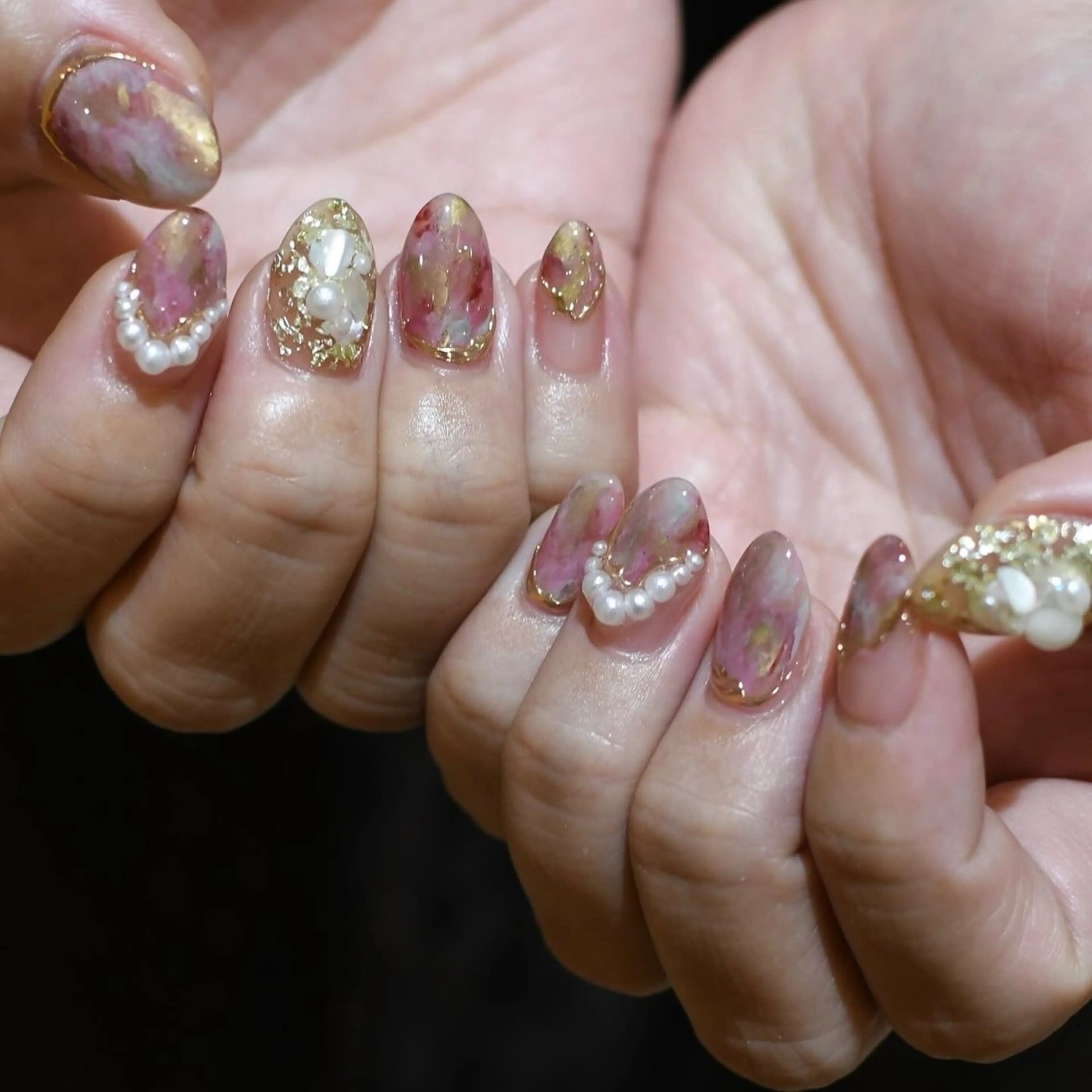 ネイル ニュアンスネイル ハンドネイル nuu 栄  /  シェアサロン所属・nuu栄 ユキ / 大人ニュアンスのネイルデザイン