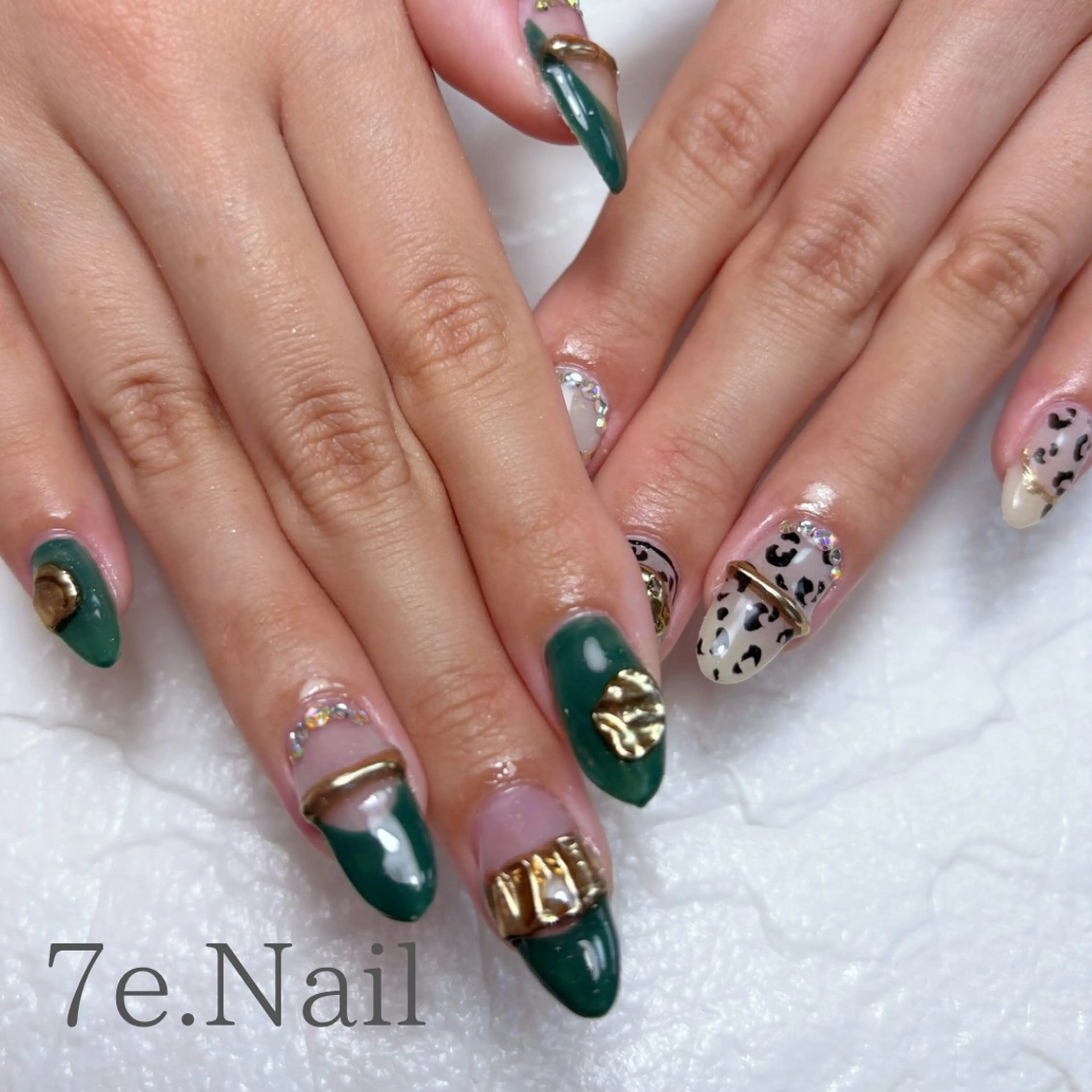 ネイル 7e. Nailのネイルデザイン