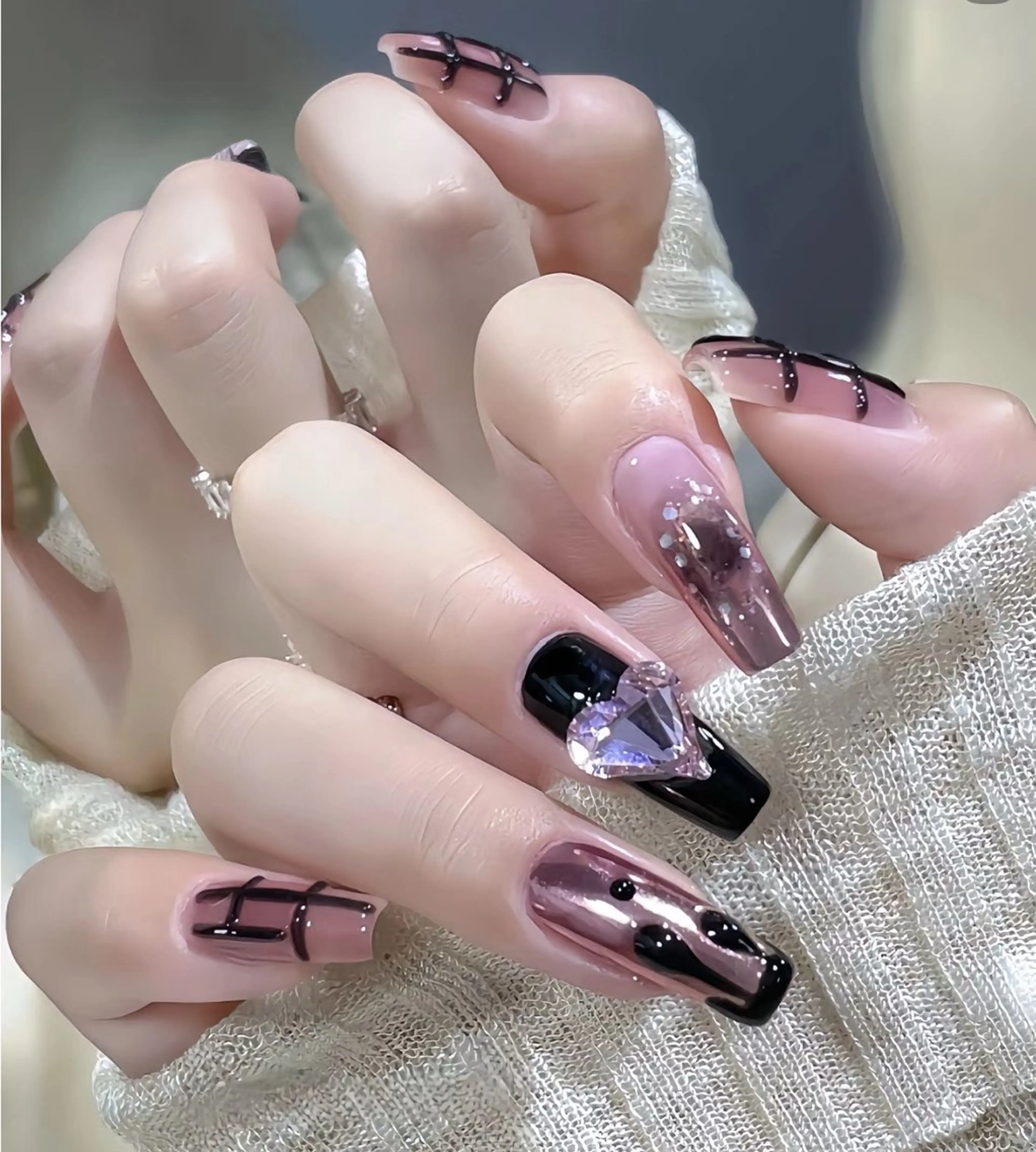 ネイル アートネイル オーロラネイル チークネイル フレンチネイル ガラスフレンチ 🎀🎀YooLi Nail Salonのネイルデザイン