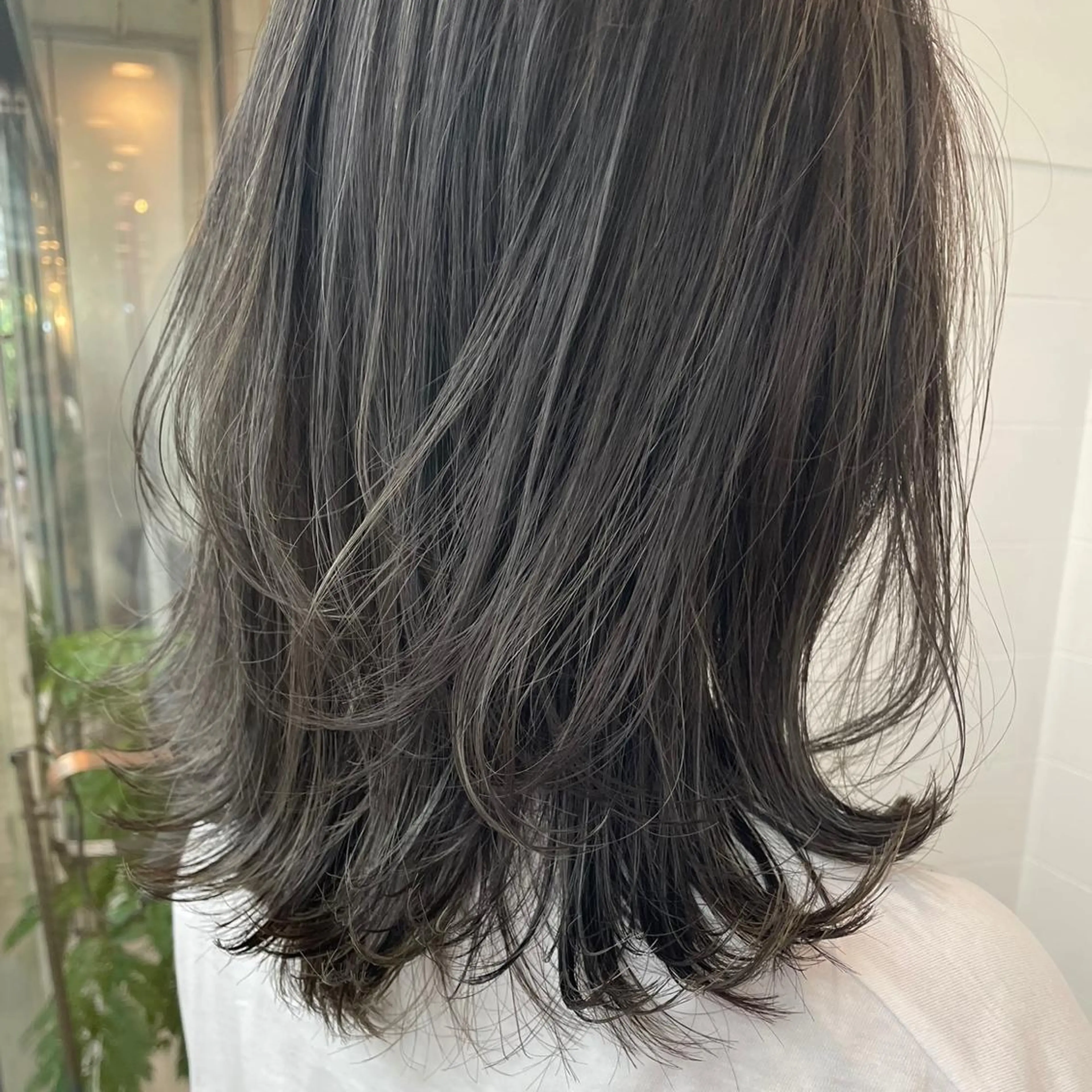 ミディアム カラー ヘアアレンジ ヘアカラー トリートメント 前髪顔周り✂️店長 ❤️アマミヤ❤️のヘアスタイル