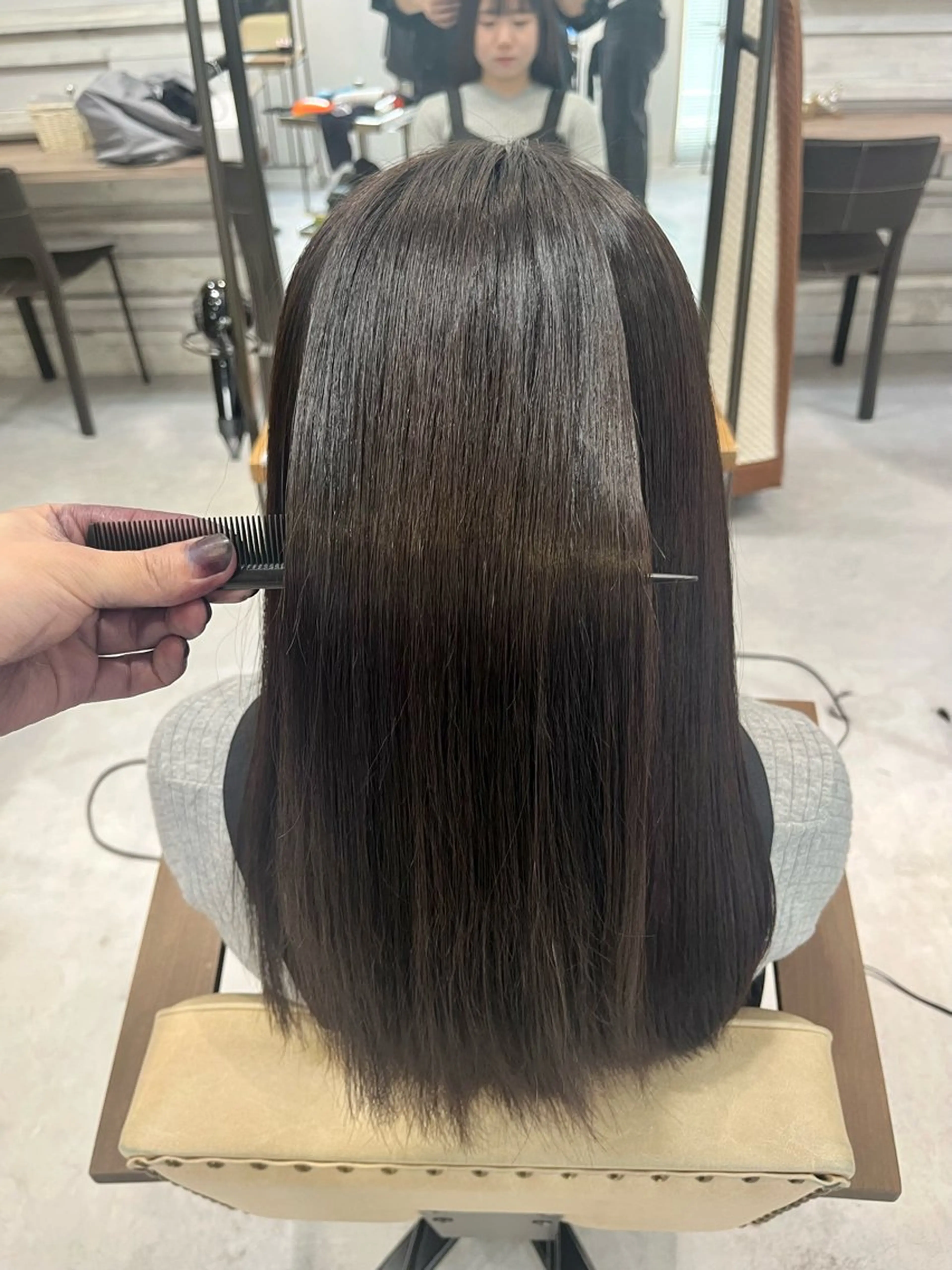 セミロング カット 縮毛矯正 トリートメント 縮毛矯正/髪質改善/ 斉藤春のヘアスタイル