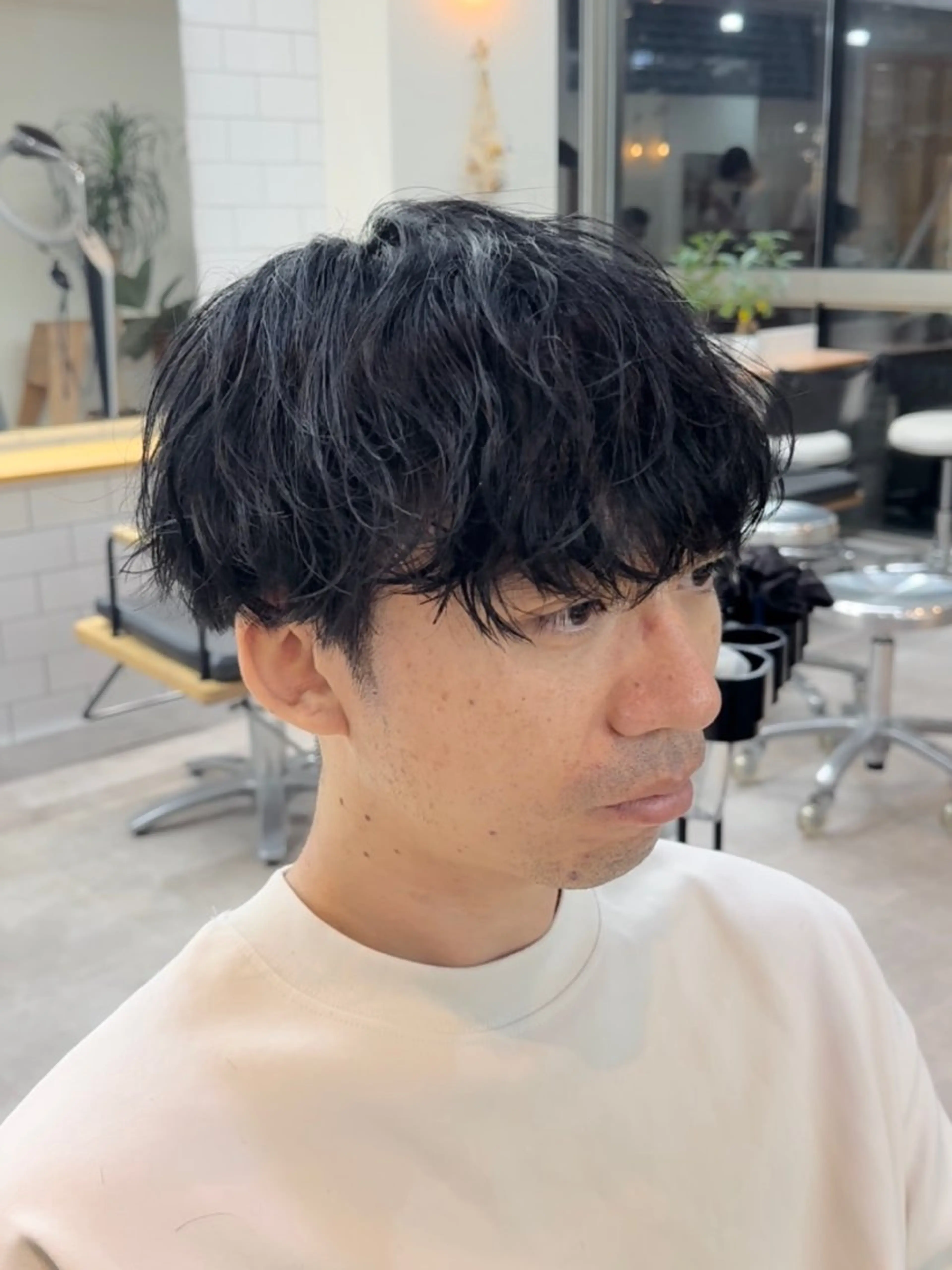 ショート パーマ メンズ 波巻きパーマ JINKIメンズ特化 メンズカットパーマのヘアスタイル