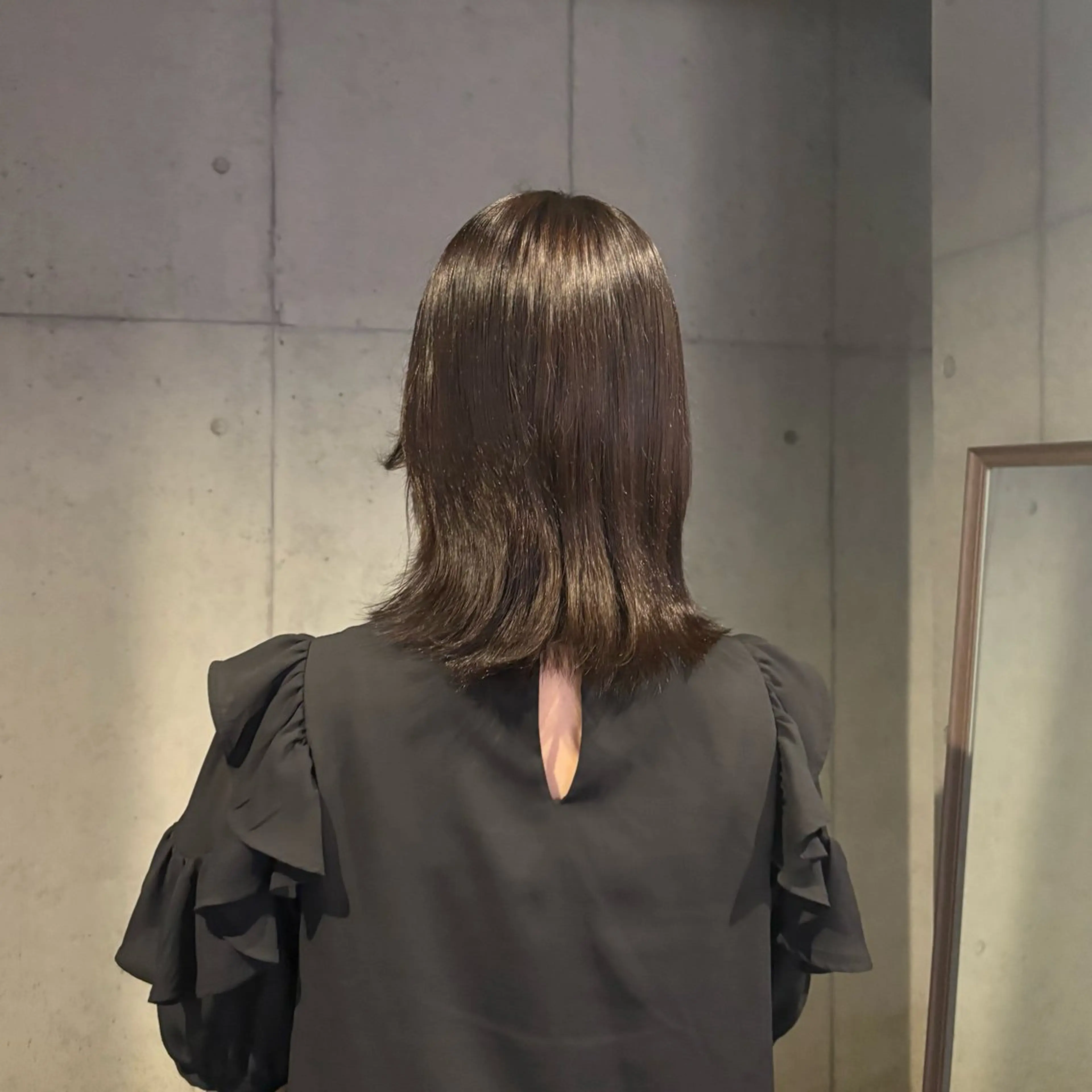 ミディアム カラー 透明感カラー グレージュ ヘアカラー トリートメント 〖❁田尻千尋| LEONID❁〗のヘアスタイル