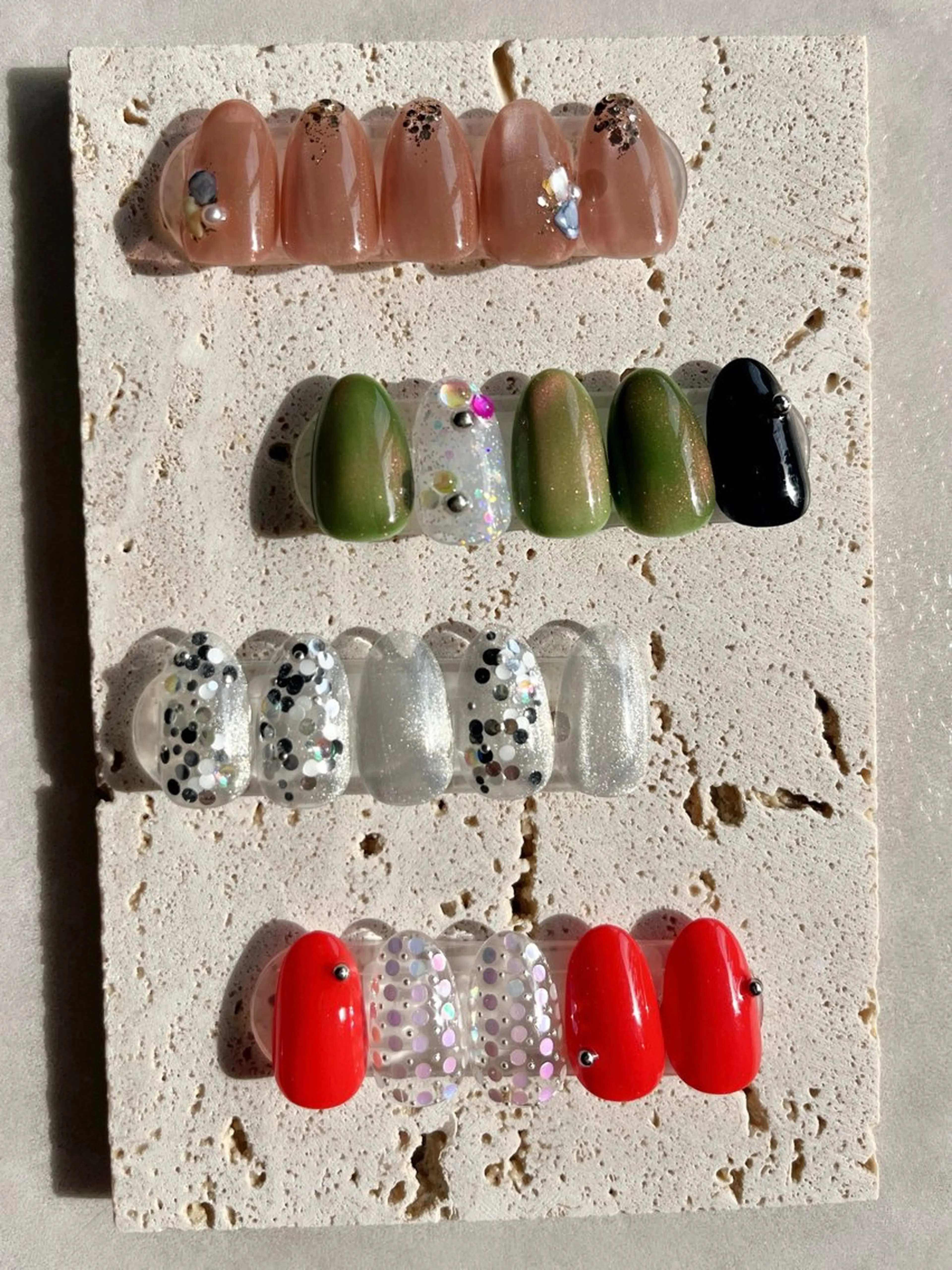 ネイル ハンドネイル li___nail 31のネイルデザイン