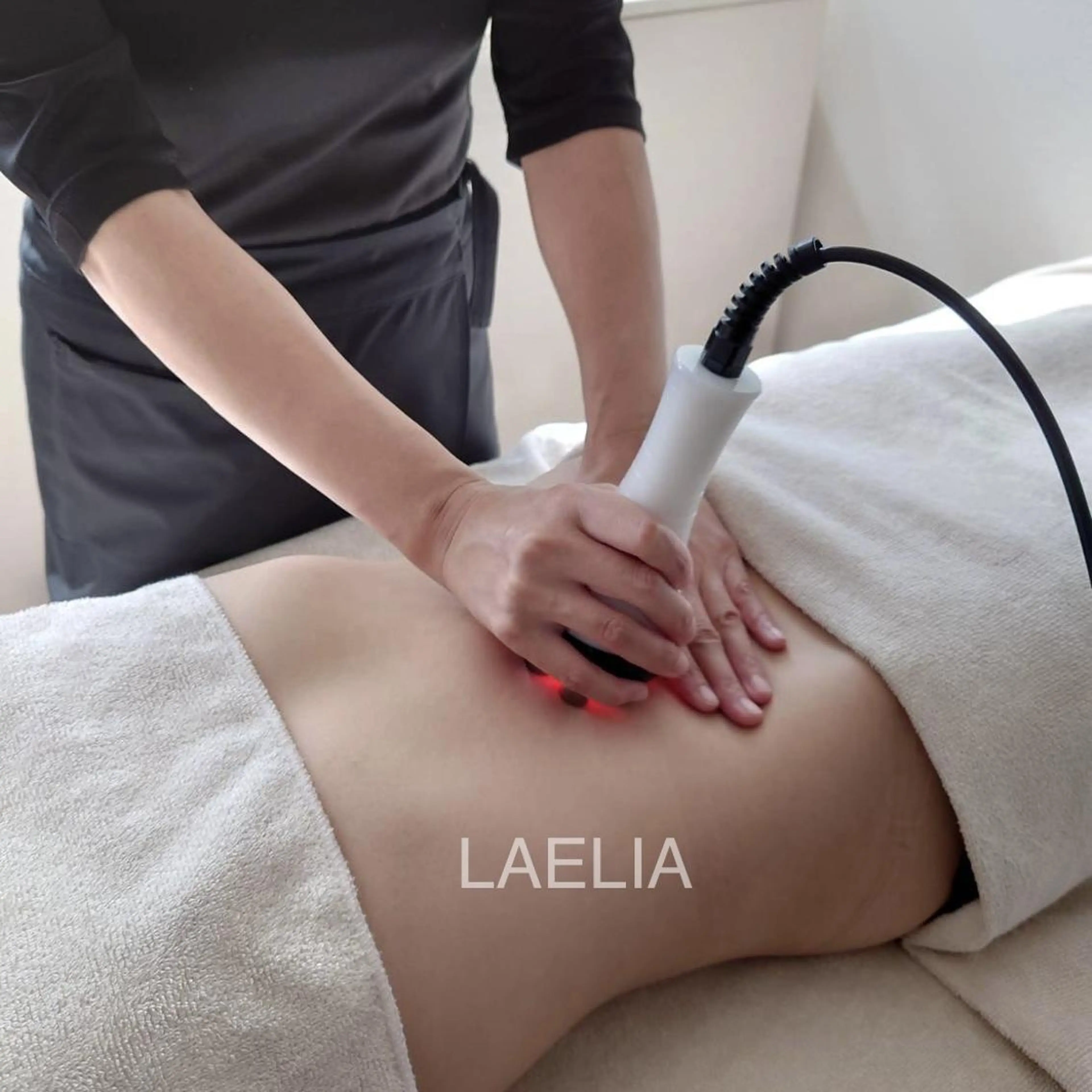 【ポッコリお腹やスッキリくびれ☆便秘にも◎】手技を超える！？特殊なハンドピース ～ハイパーナイフ～お腹30分¥2500の写真