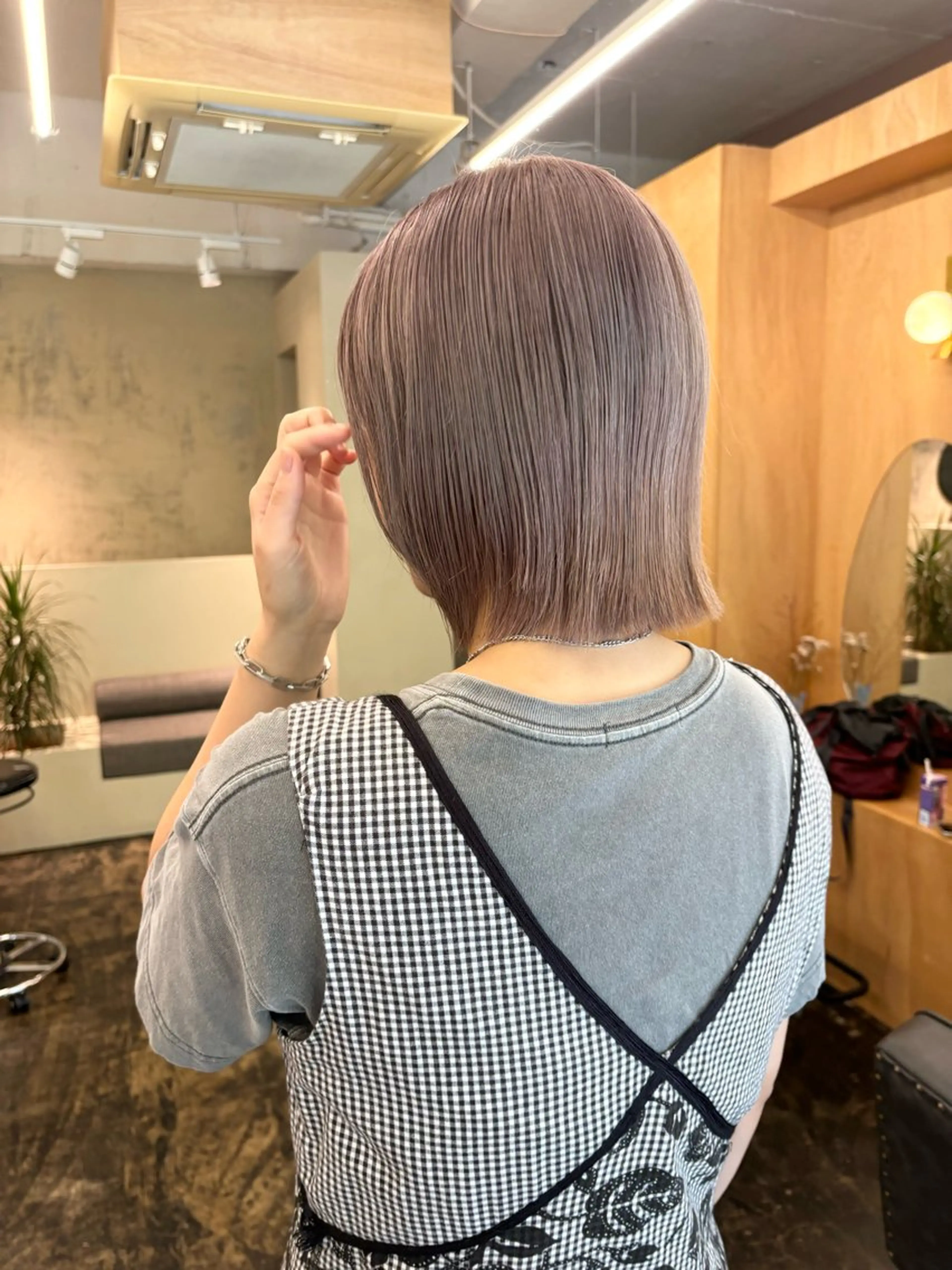 カラー ブリーチ グレージュ ラベンダーカラー ラベンダーグレージュ ラベンダーグレー ヘアカラー 武田美空🐇 ボブ/暖色カラー🌷のヘアスタイル