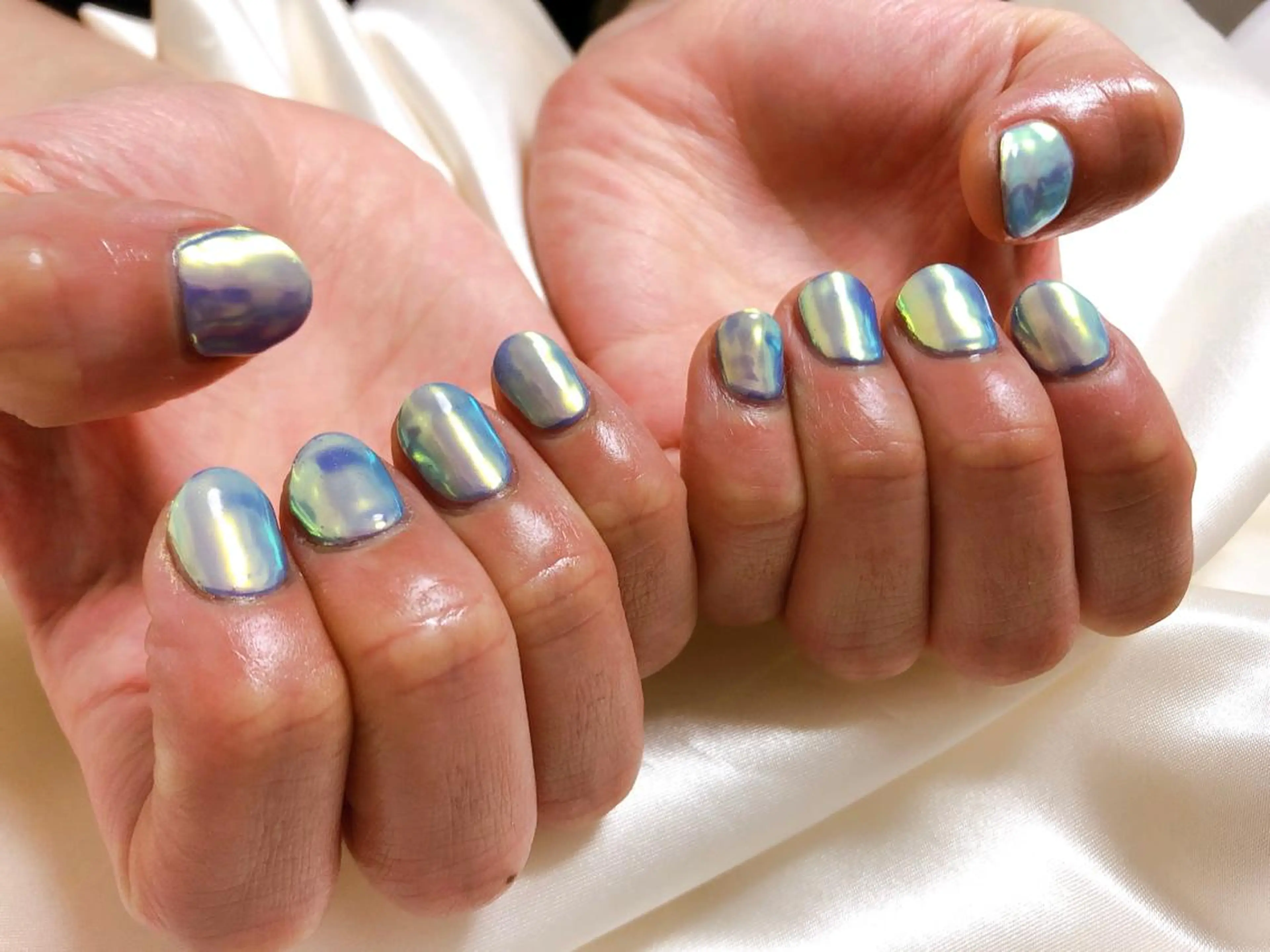 ネイル オーロラネイル ハンドネイル Mogu nail 二子玉川のネイルデザイン