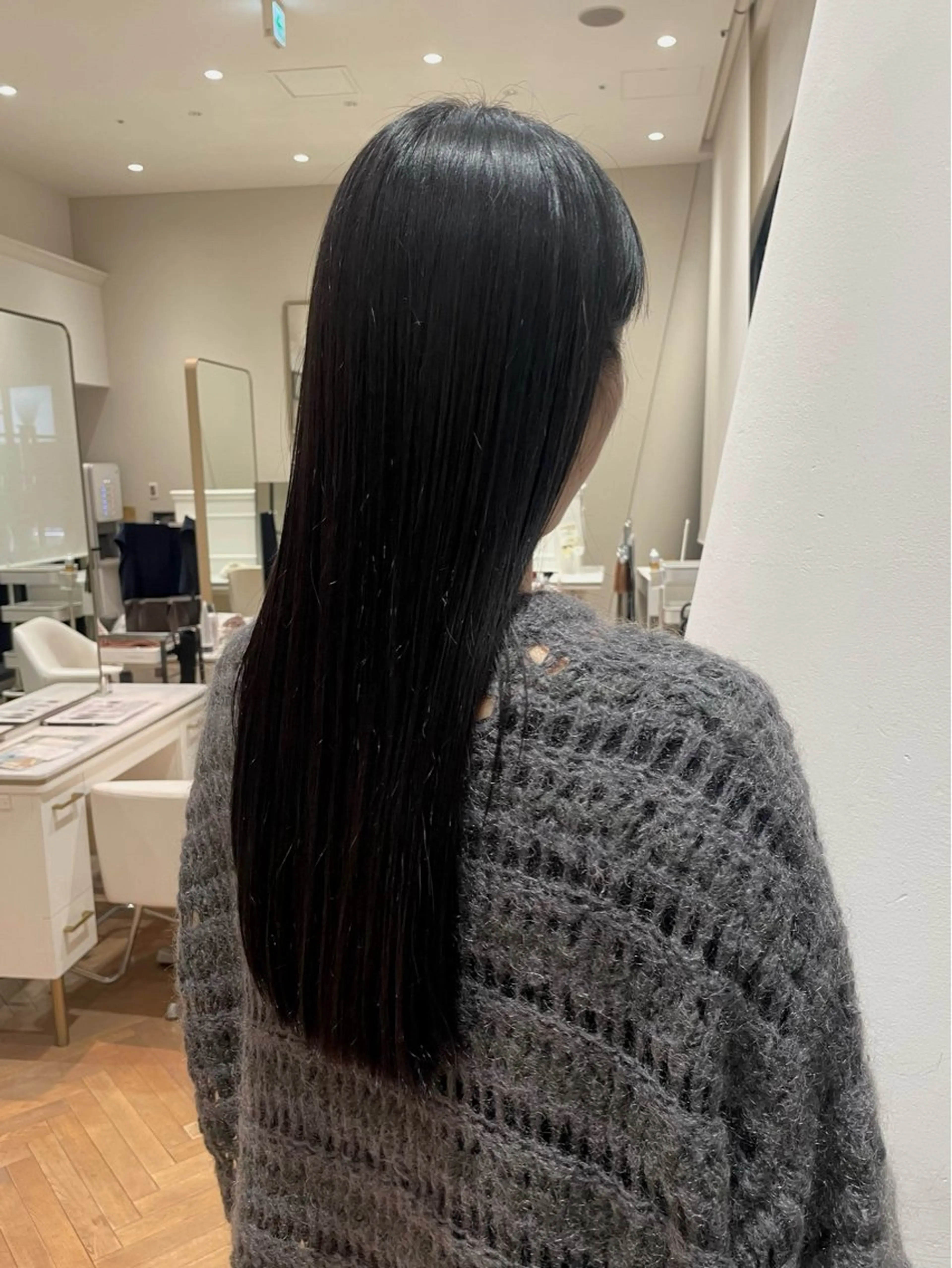 ロング カラー カット トリートメント ELLE salon サエのヘアスタイル