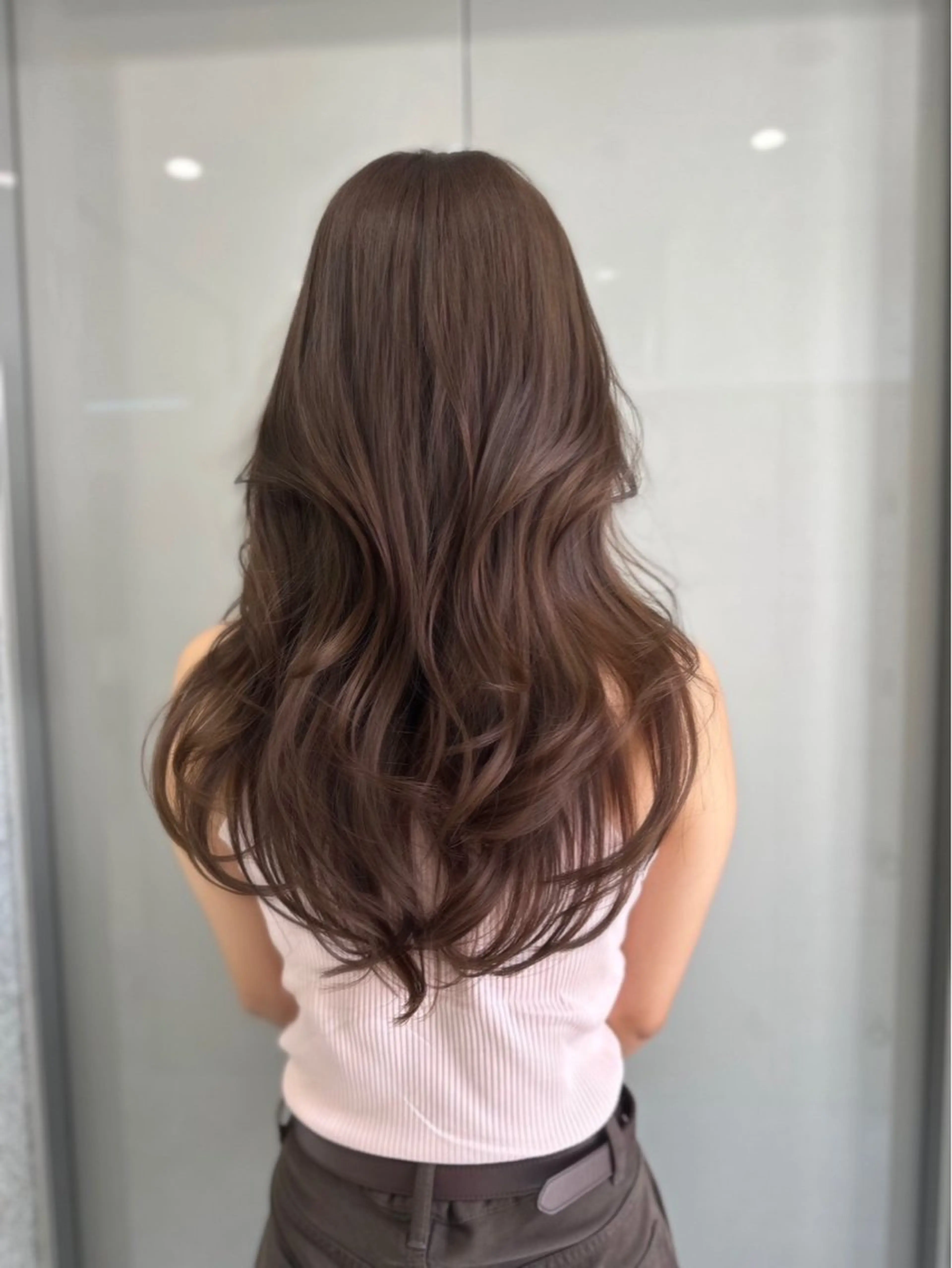 ロング カラー ヘアカラー トリートメント ヘッドスパ ヘアセット ブリーチなし透明感 ×縮毛矯正🤍ユウのヘアスタイル