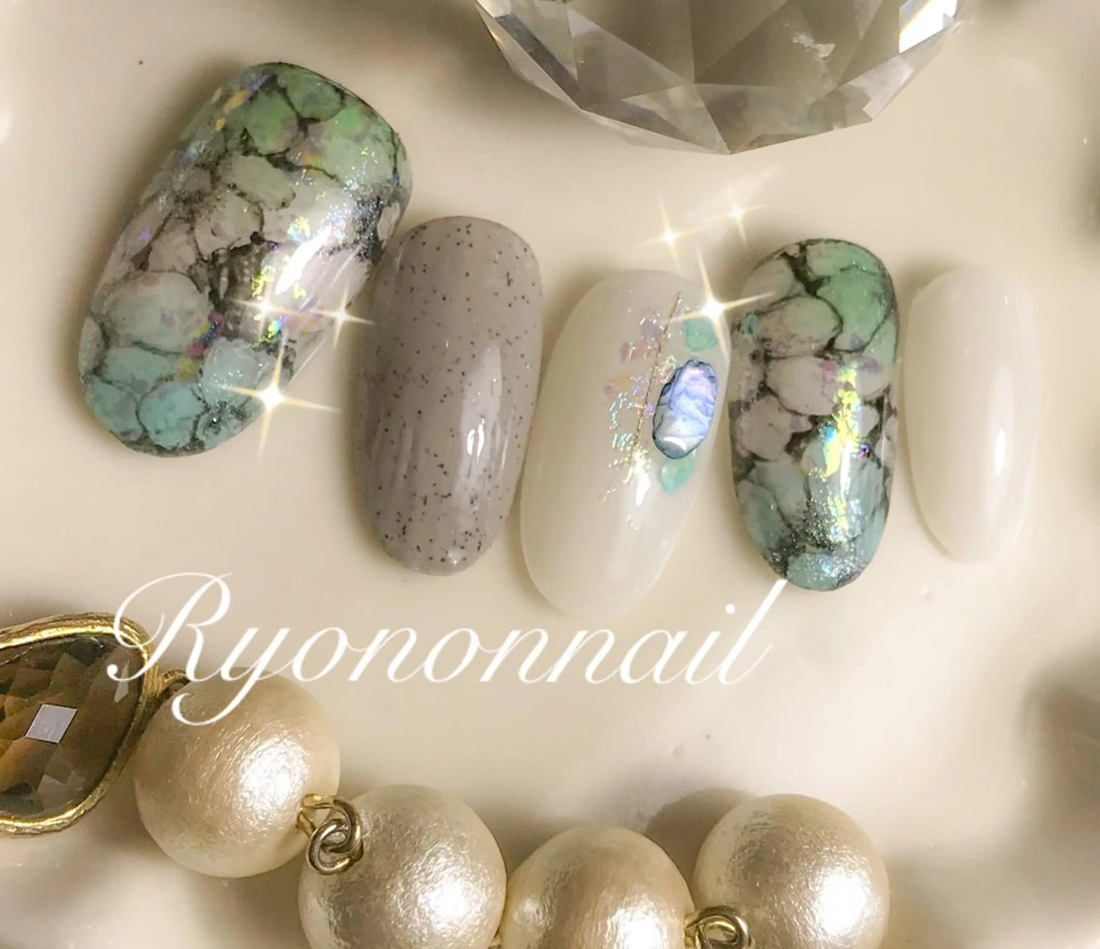ネイル Ryononnail(リョノンネイル)所属・Ryononnail 上谷典子のネイルデザイン