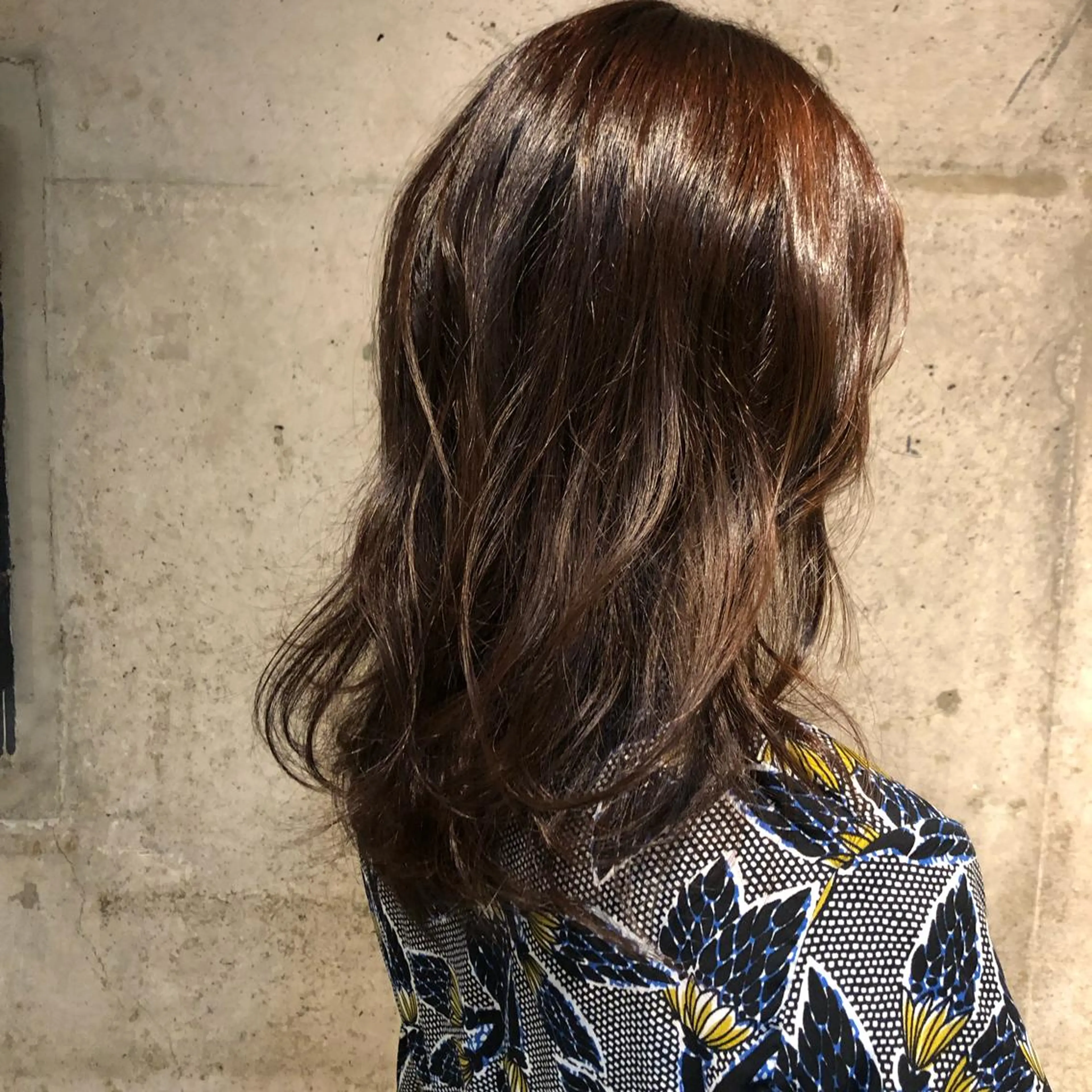 セミロング カラー やすだ しおりのその他イメージ