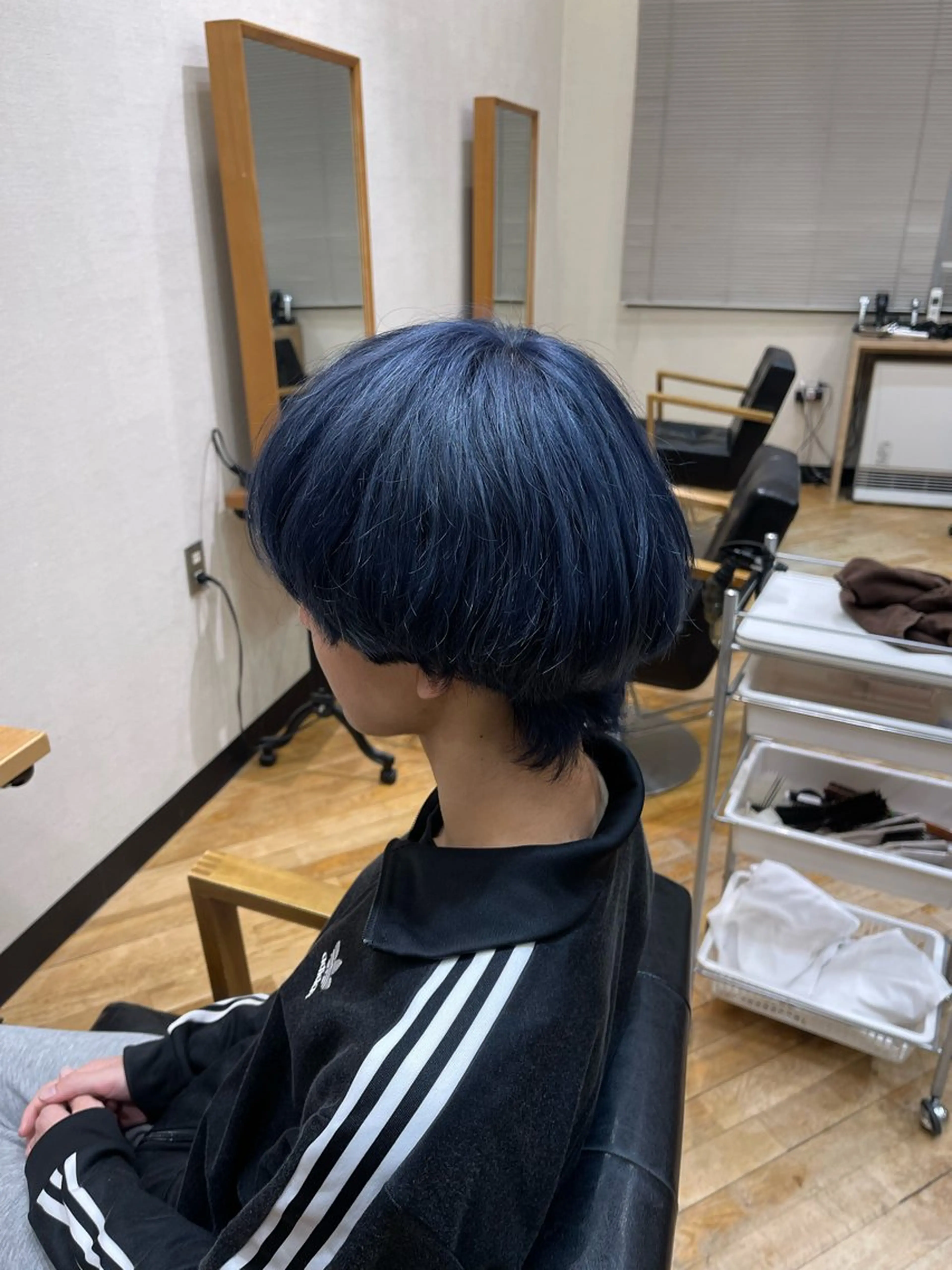 ショート カラー メンズ ヘアカラー Rolen.所属・佐藤 海璃のヘアスタイル