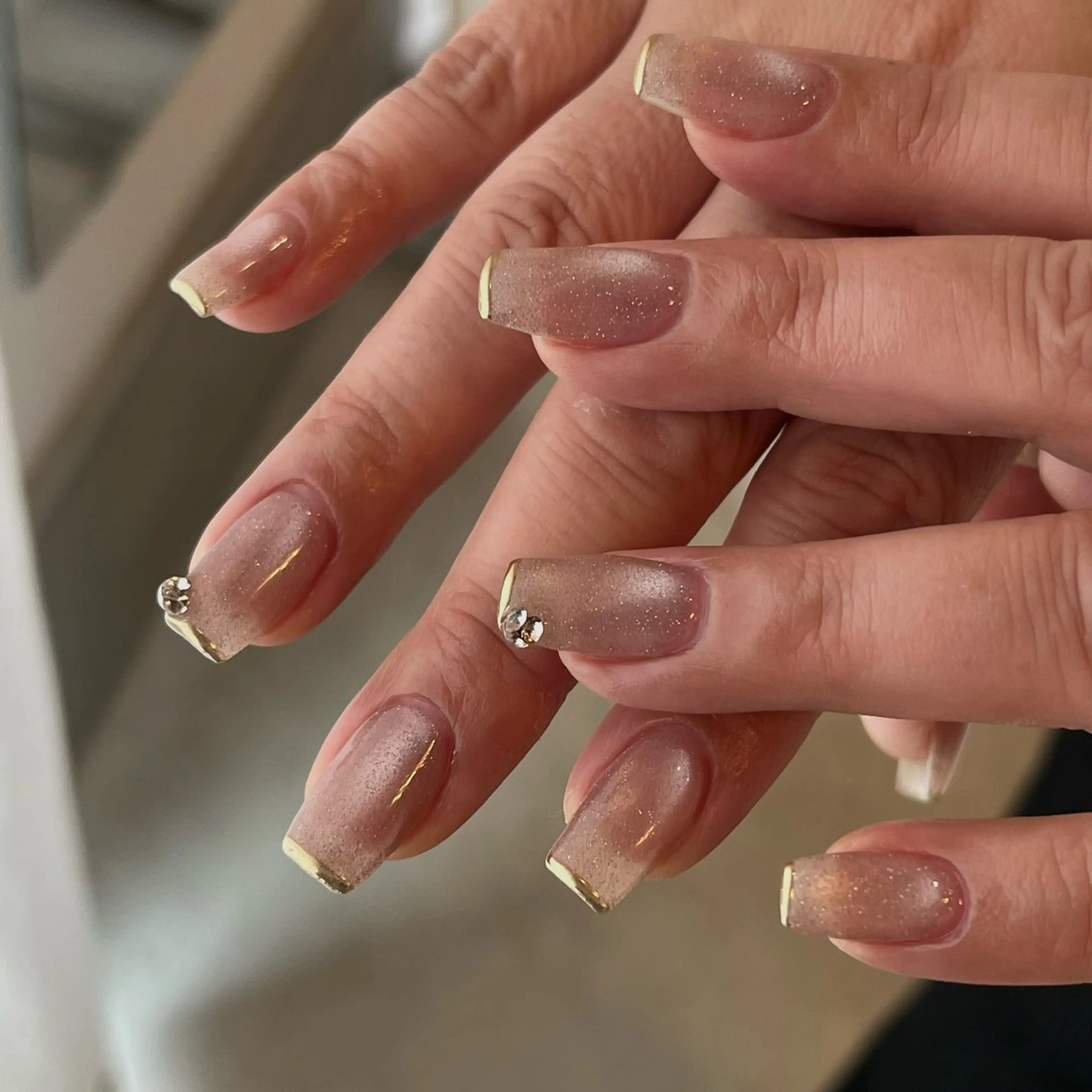 ネイル ハンドネイル aiu  ｱｲﾕｰ ちひろのネイルデザイン