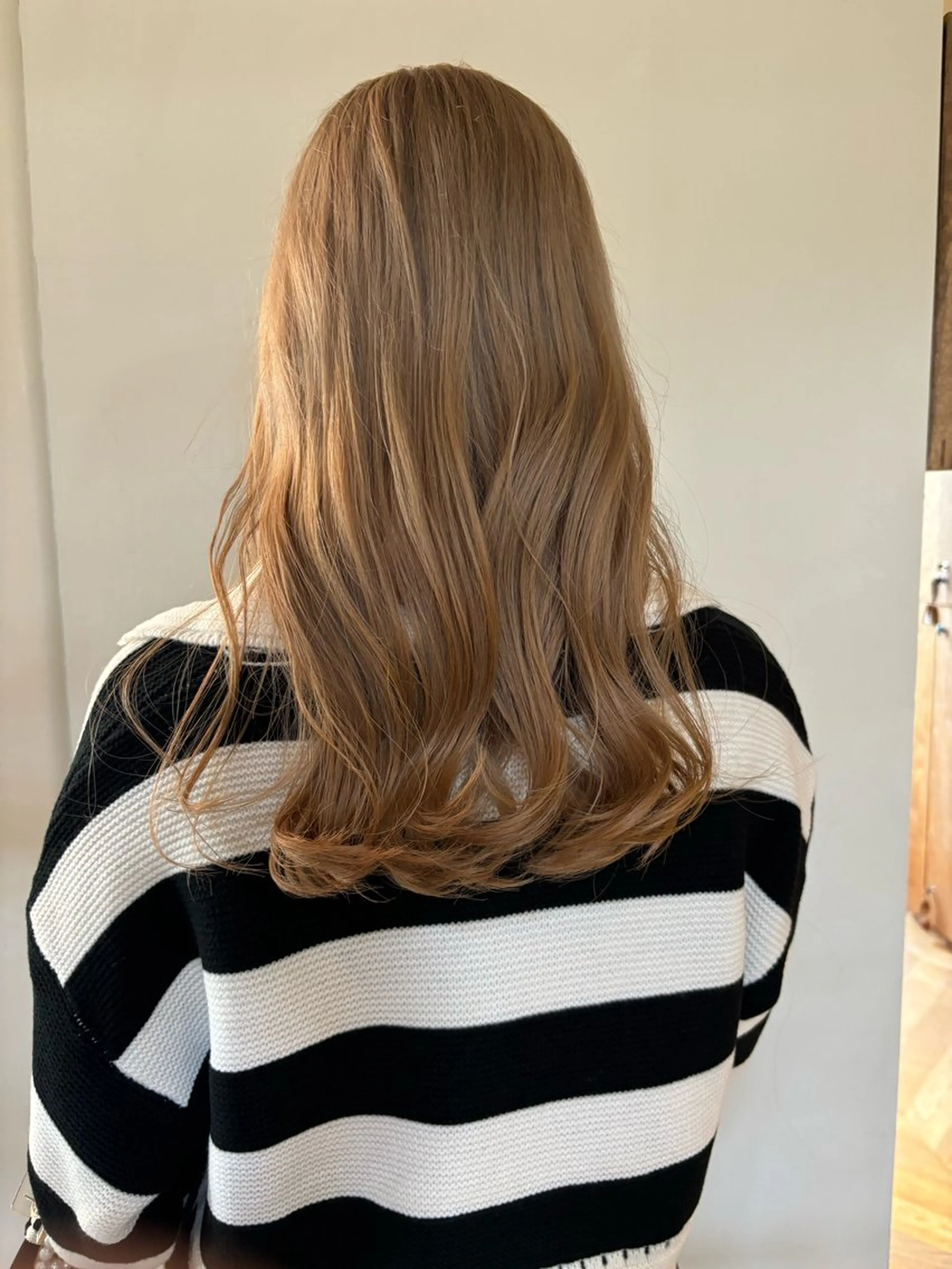 カラー 透明感カラー シルバー カット トリートメント 暖色カラー／ボブ／ 酸性ストレート／羽菜のヘアスタイル