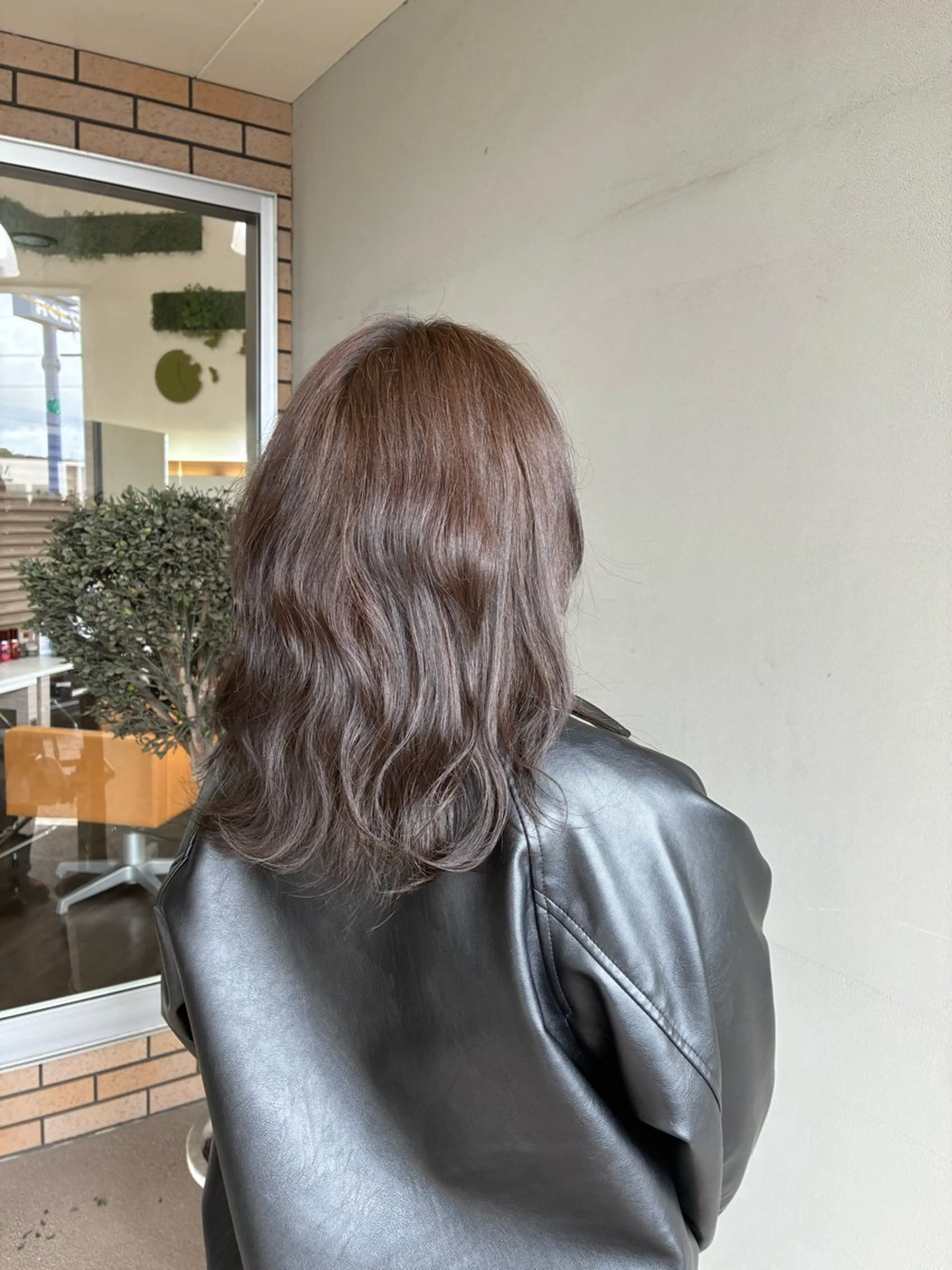 カラー ヘアカラー Lapel green所属・カラーモデル Takahataのヘアスタイル