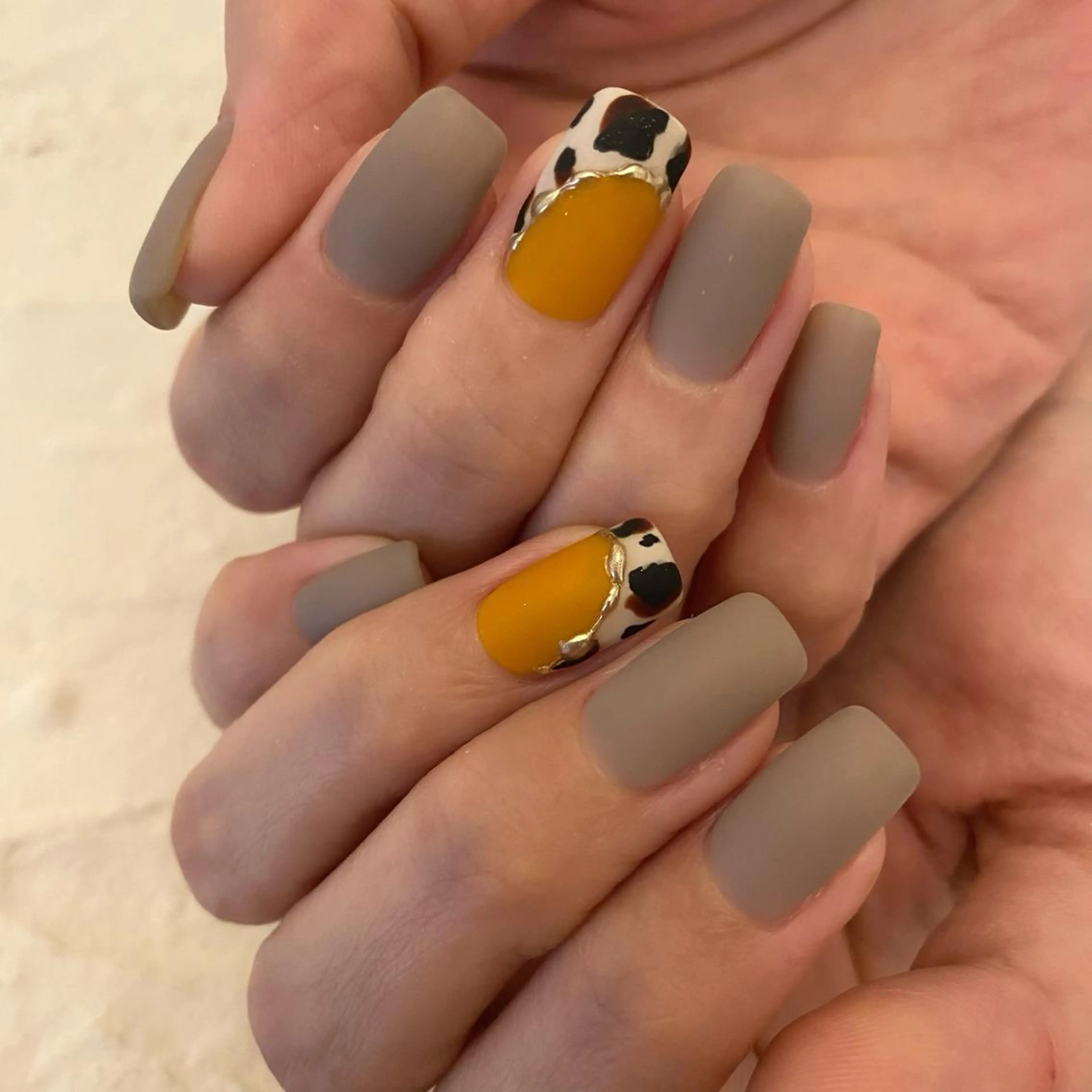 ミディアム ネイル tsuki elfのエステ・リラクイメージ