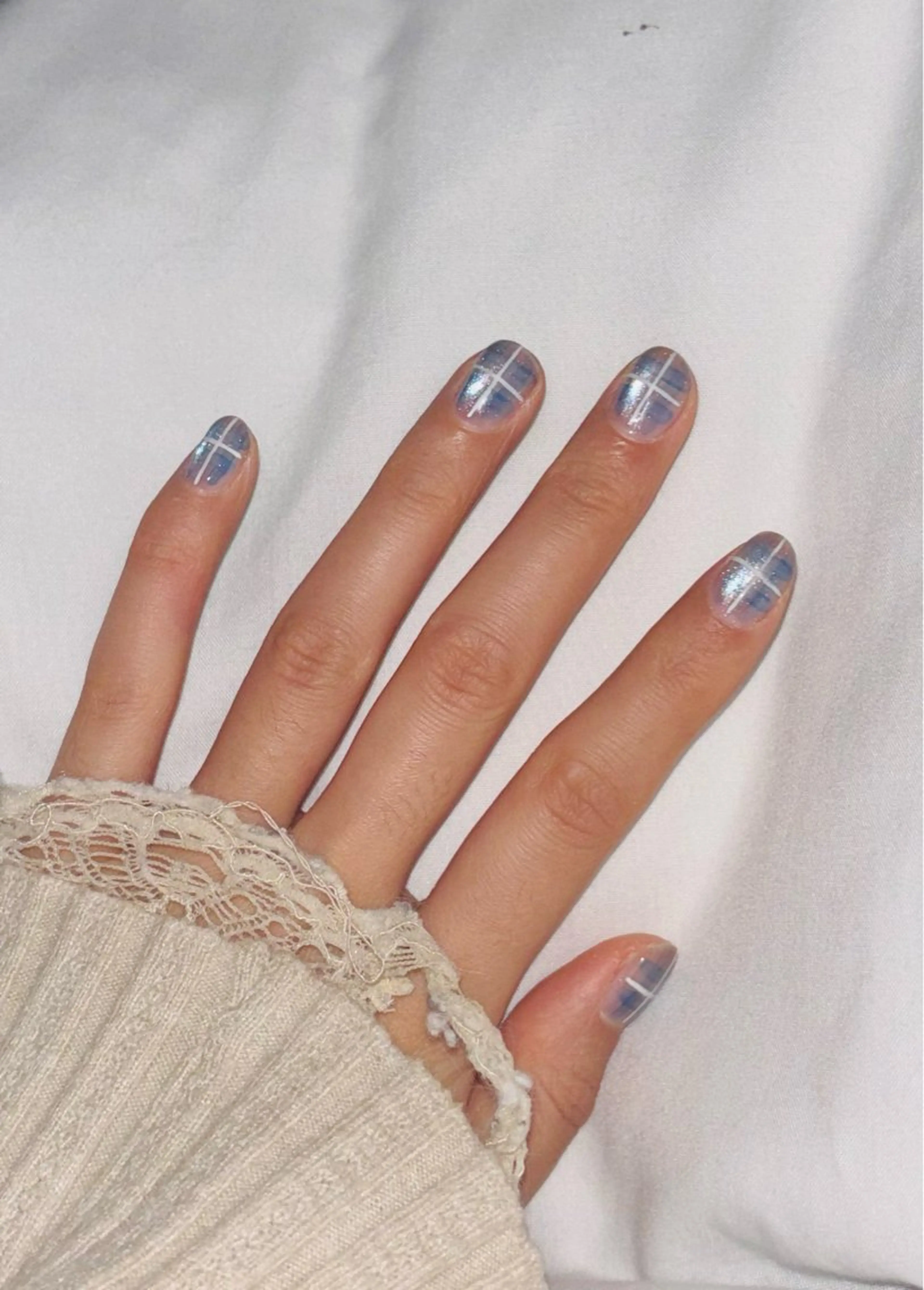 ネイル ブルー キラキラネイル 韓国ネイル マグネットネイル シンプルネイル 銀河屋の猫所属・銀河屋 の猫のネイルデザイン