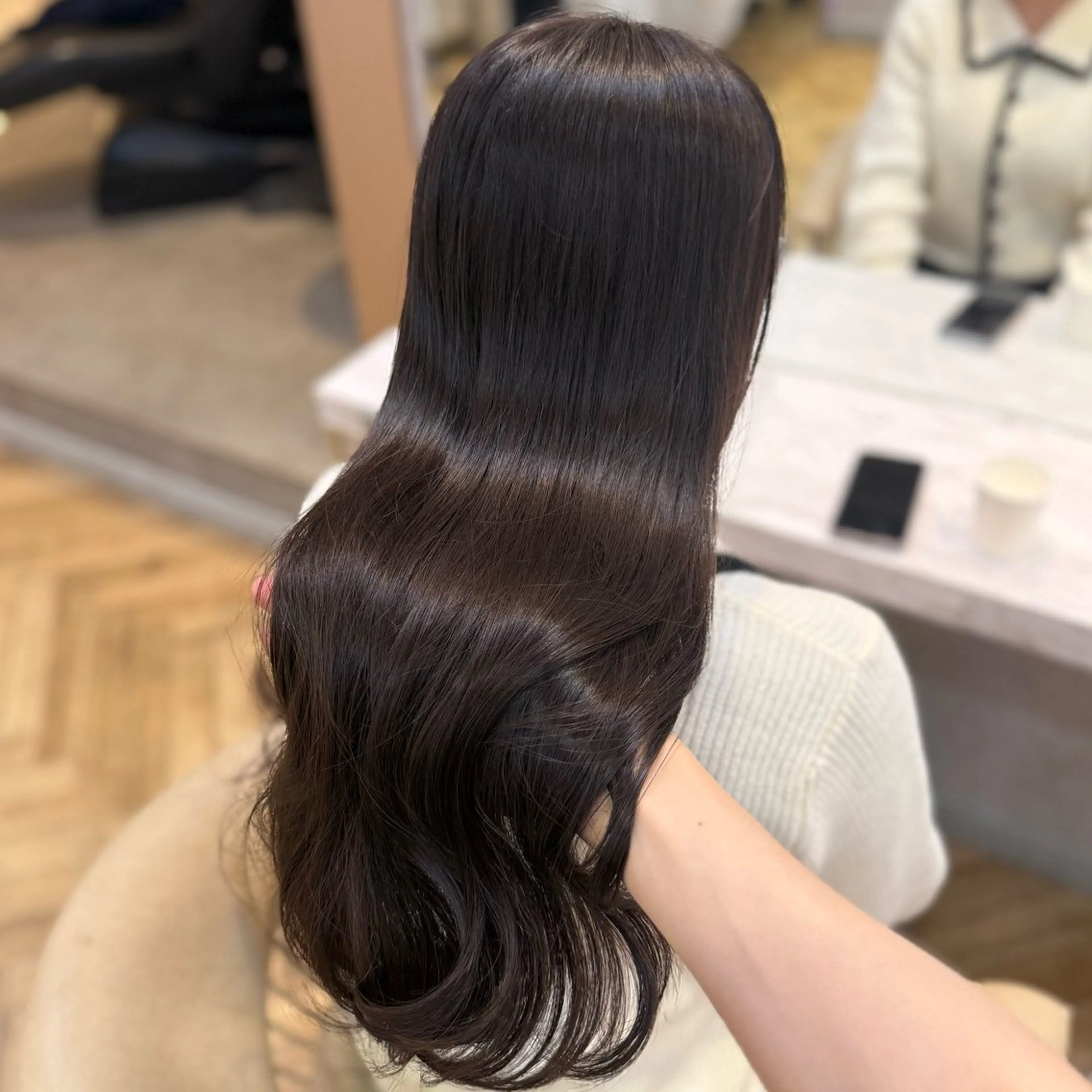 ロング 顔周りカット 韓国風ヘア カット ヘアカラー トリートメント 韓国ヘア/艶髪/ 透明感カラー/つぐみのヘアスタイル