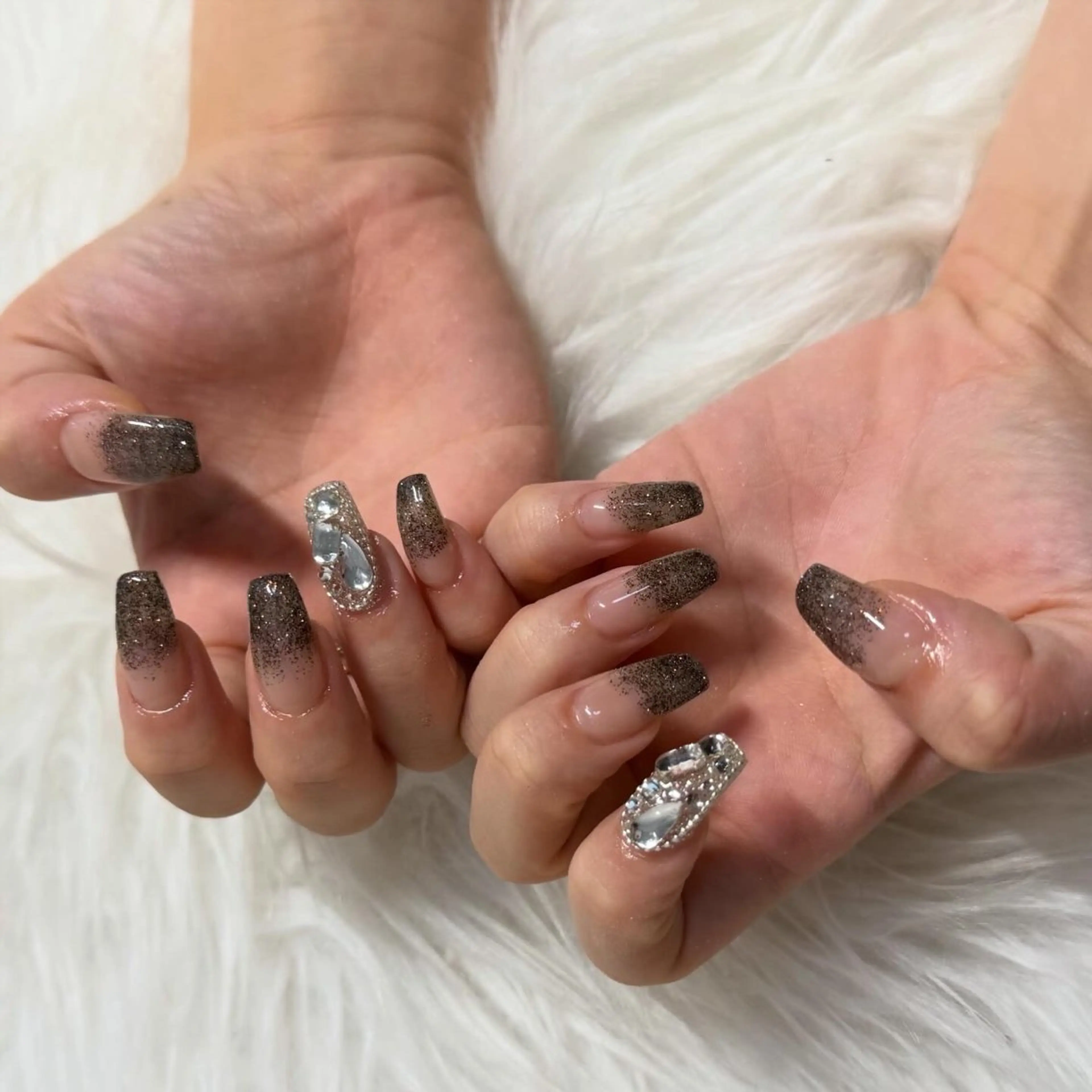 ミディアム ハンドネイル mao .のネイルデザイン