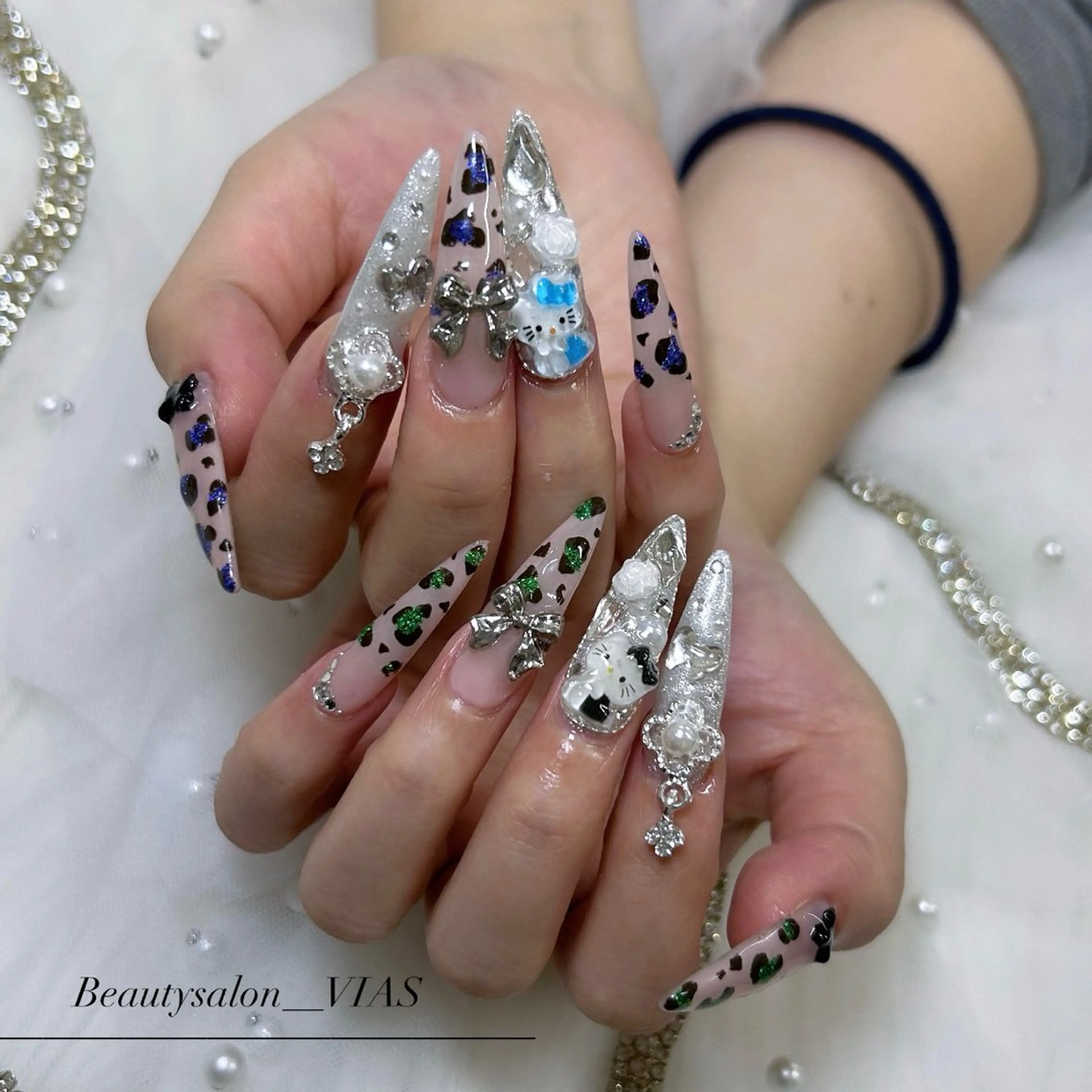 ネイル ハンドネイル VIAS 〜EYE&NAIL〜のネイルデザイン