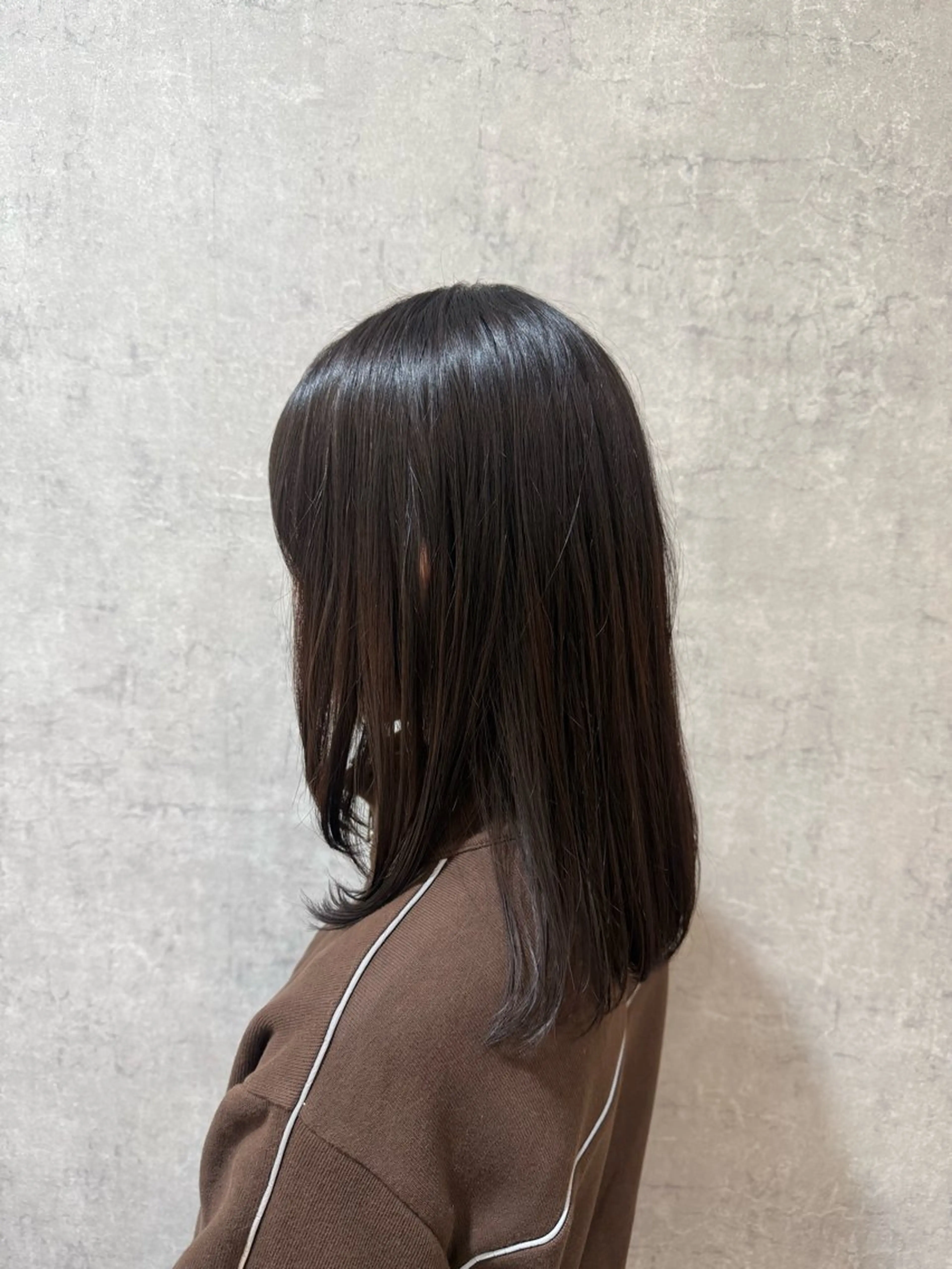 ミディアム レイヤーカット カット 松本 希愛のヘアスタイル