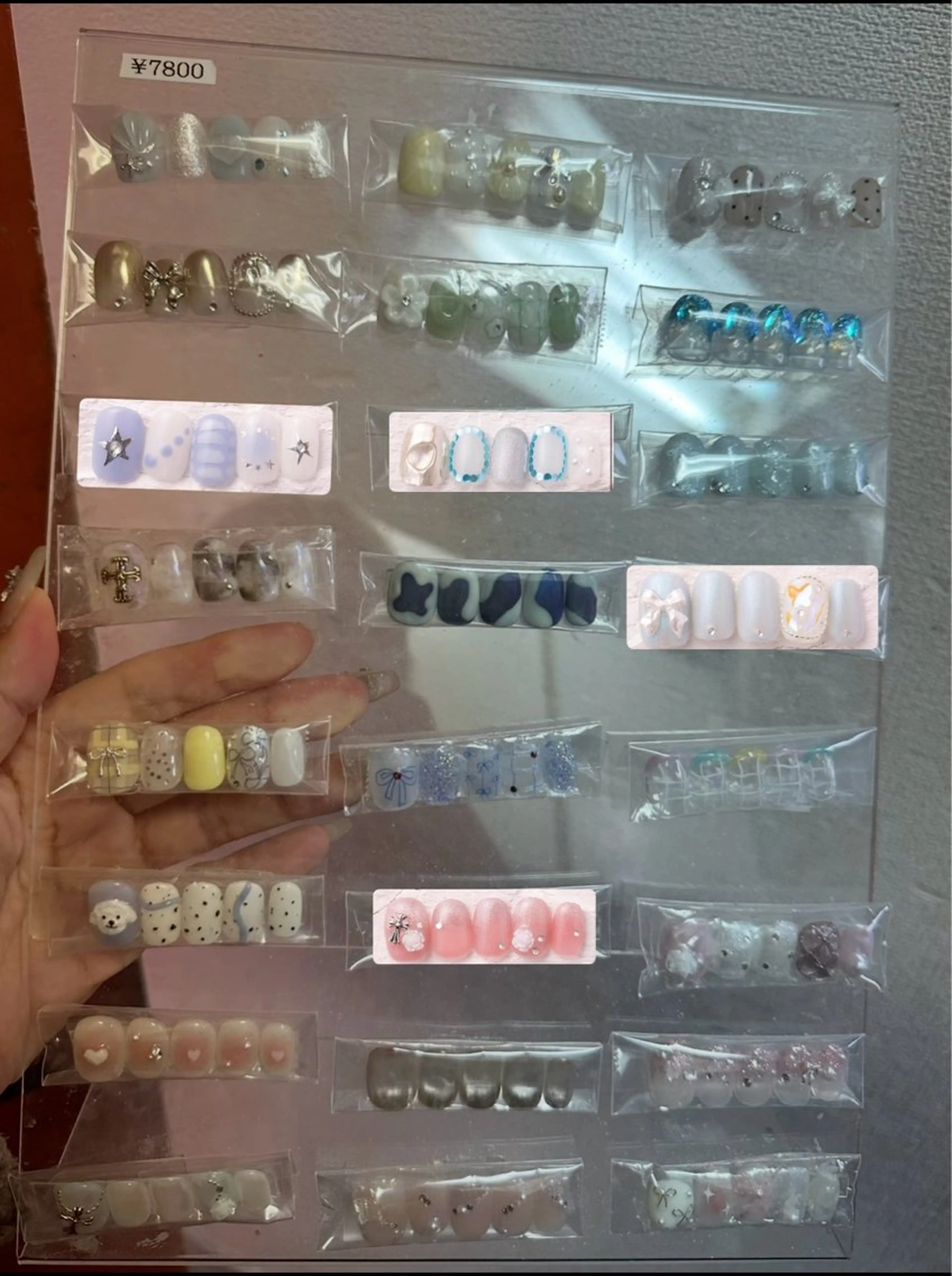 ネイル ISHIZUKA Aのネイルデザイン