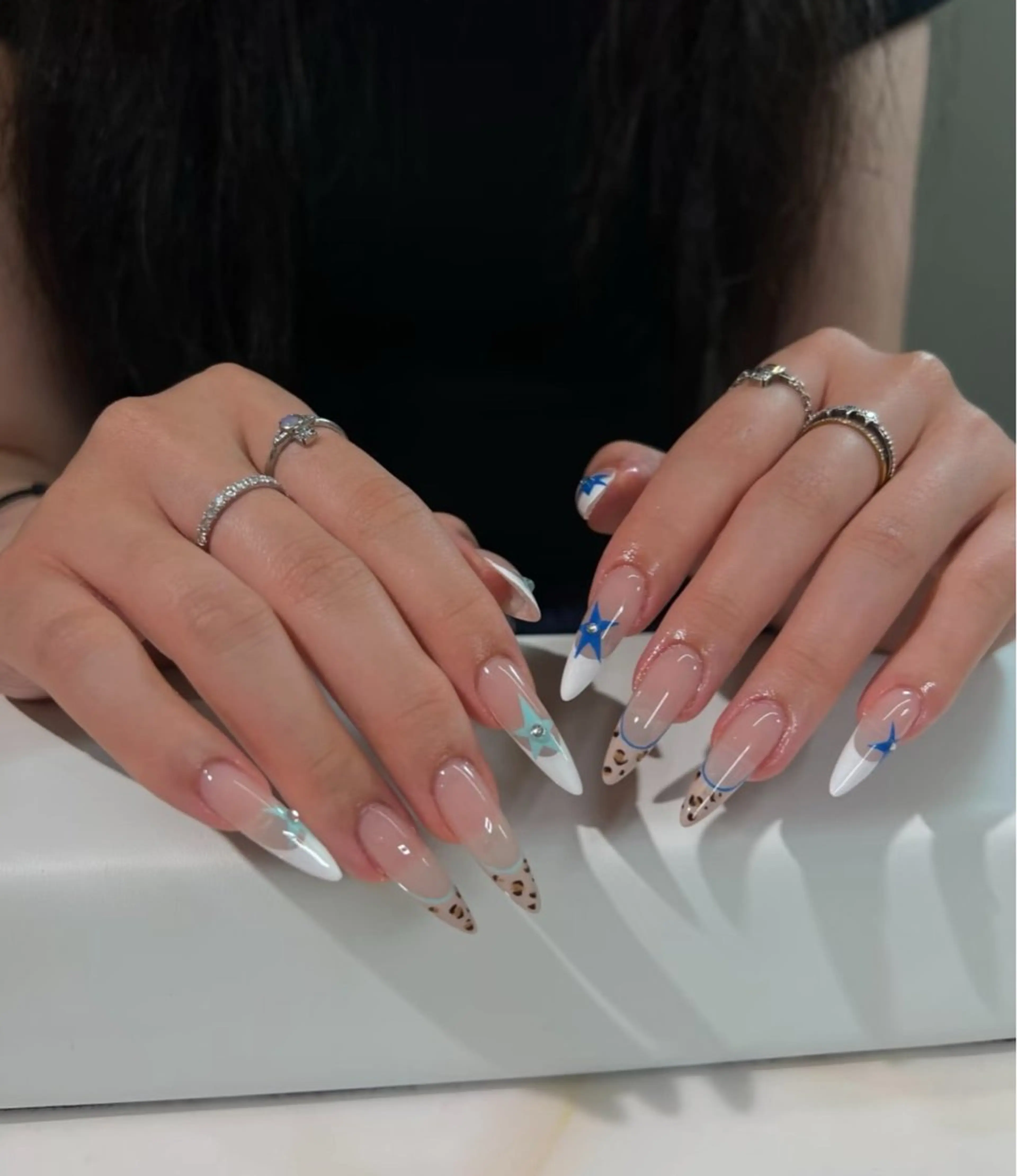 ネイル ジェルネイル 韓国ネイル マグネットネイル ネイルチップ 冬ネイル Lenie Nail Salonのネイルデザイン