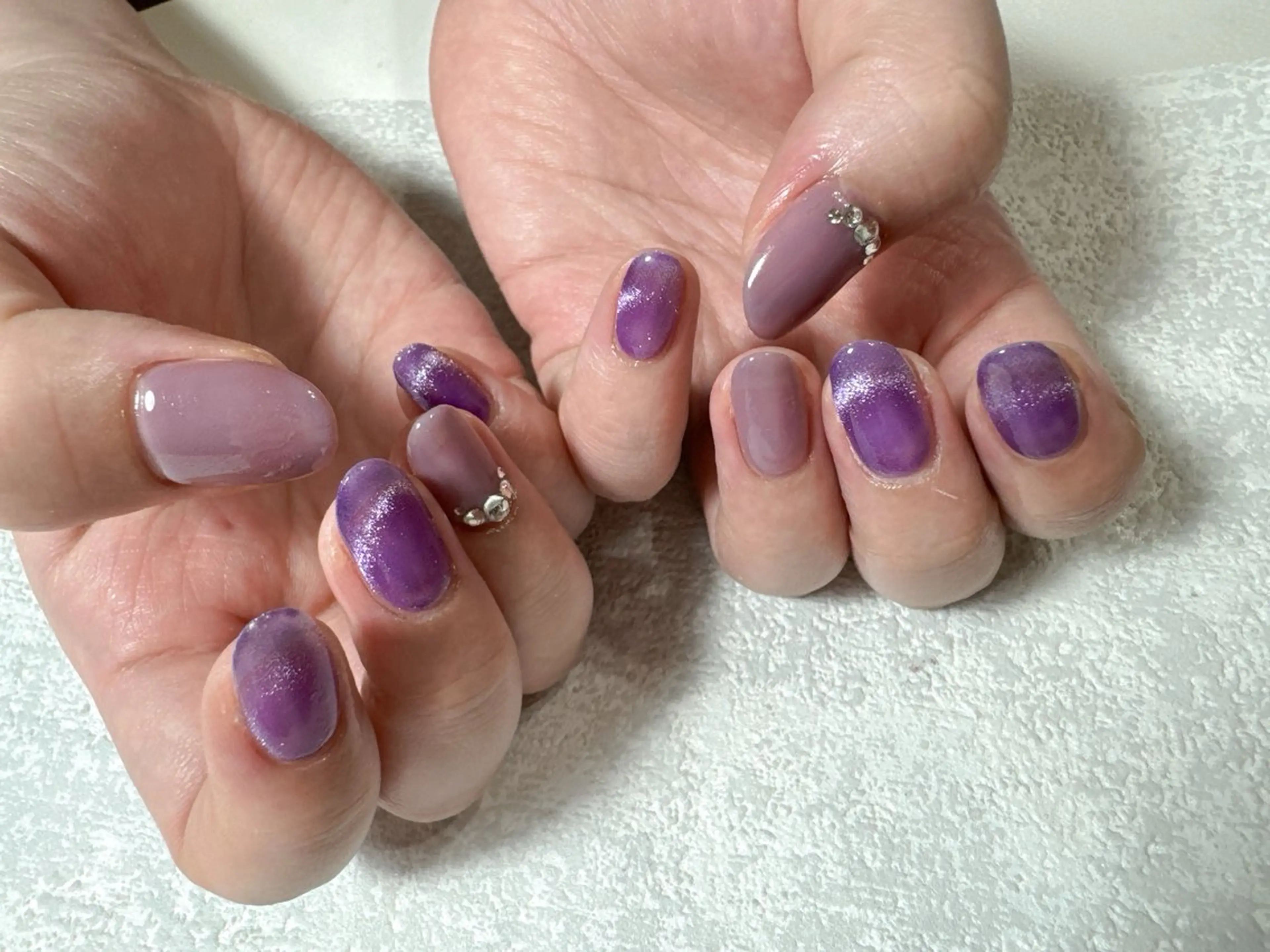 ネイル オーロラネイル フットネイル フレンチネイル ジェルネイル 韓国ネイル ハンドネイル kikinail 溝の口のネイルデザイン