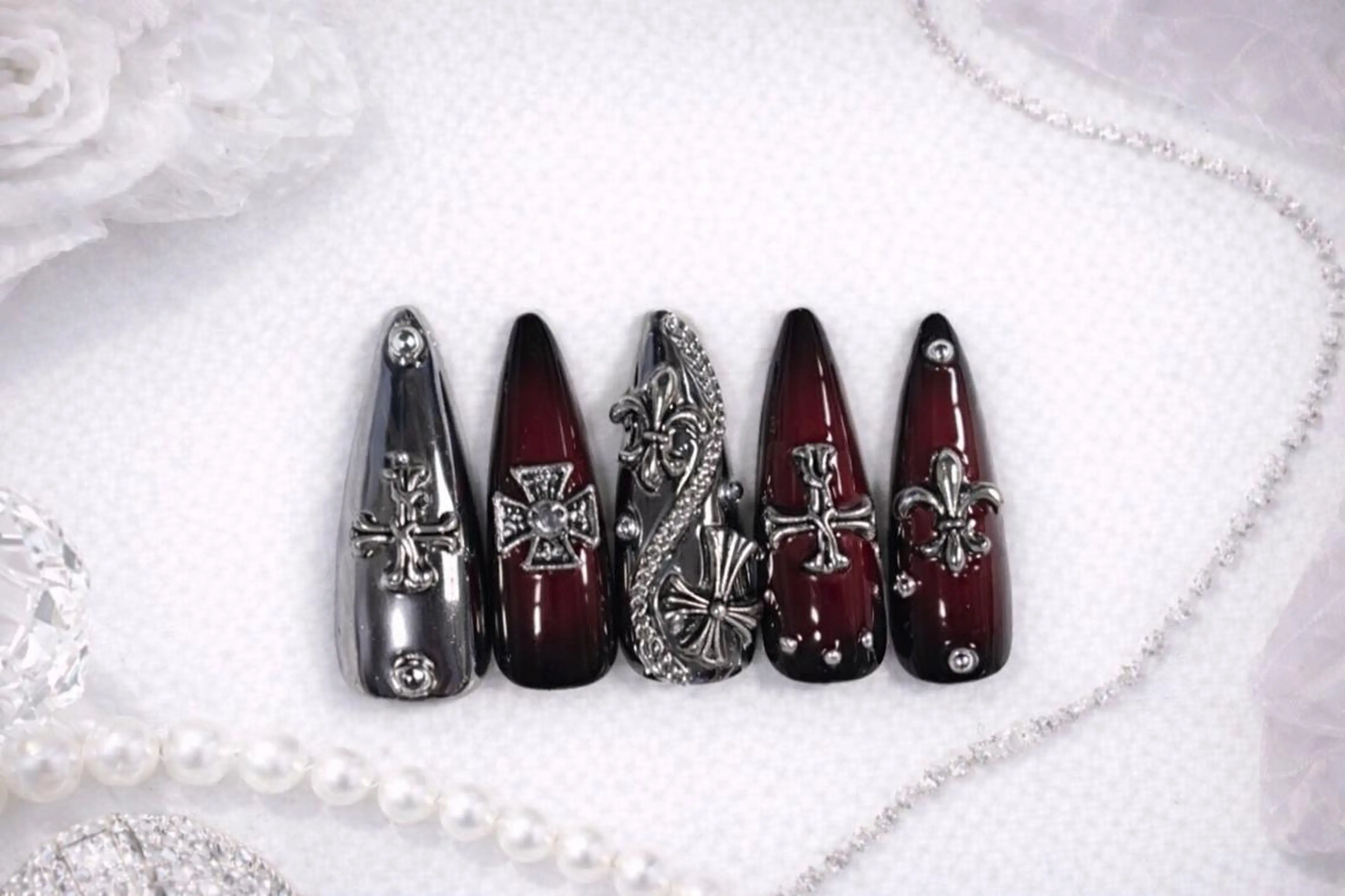 ネイル REBEST南森町 nail🪽のネイルデザイン