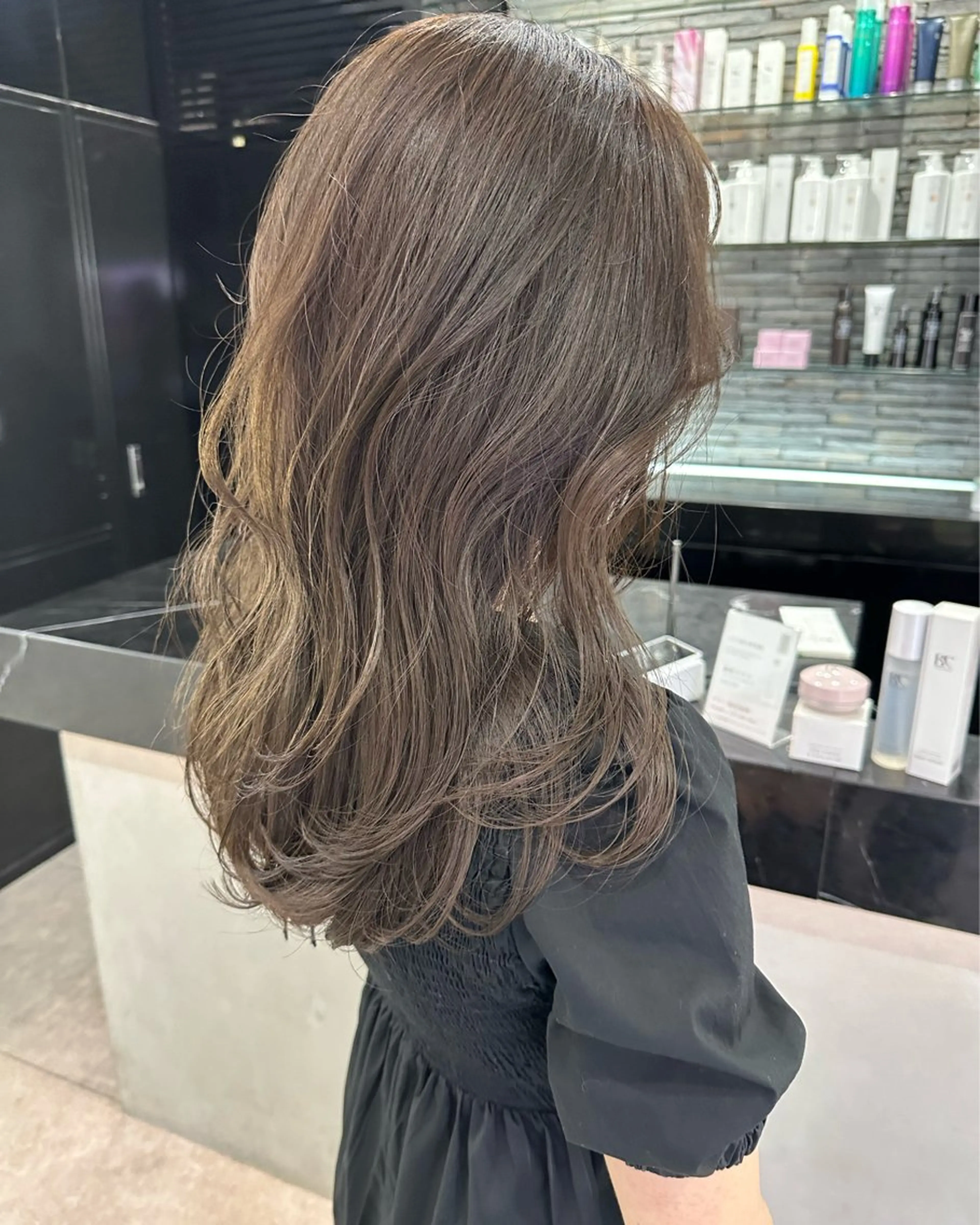 セミロング カット Wixy mimi所属・🌏透明感カラー/ 似合わせ🎨keiのヘアスタイル