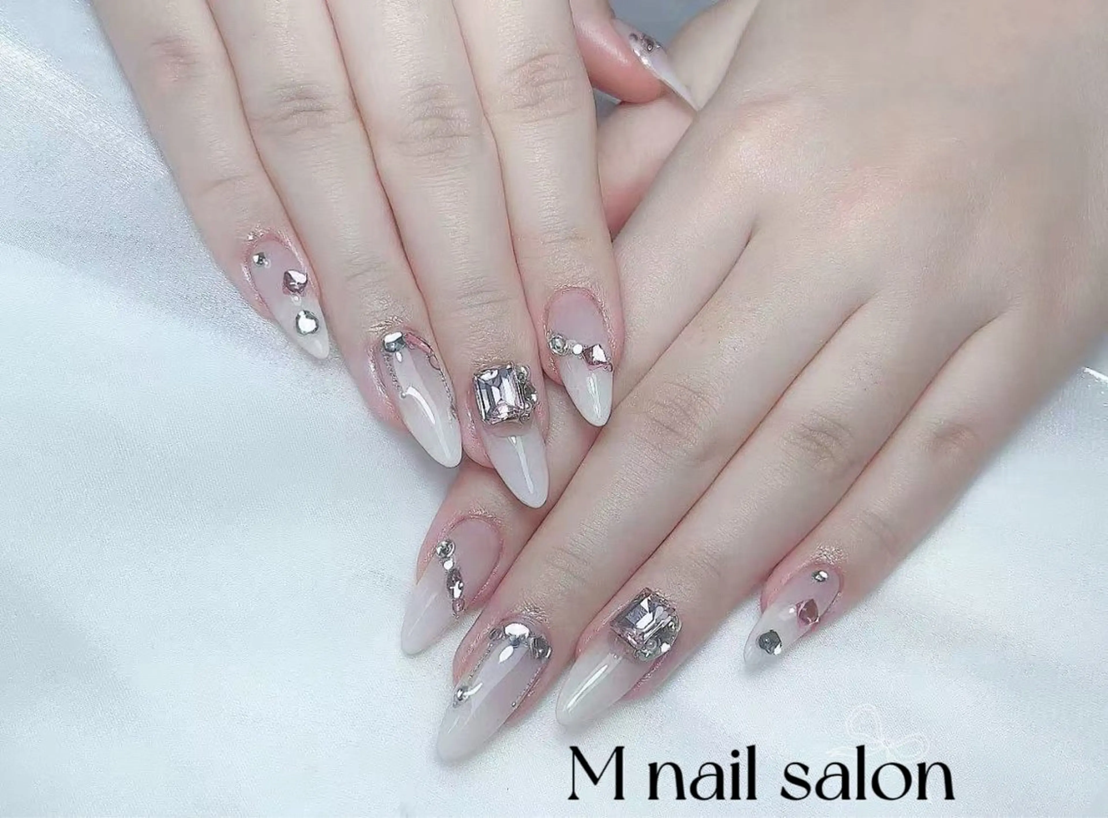 ネイル ハンドネイル M🌷nail 長さだし専門店のネイルデザイン