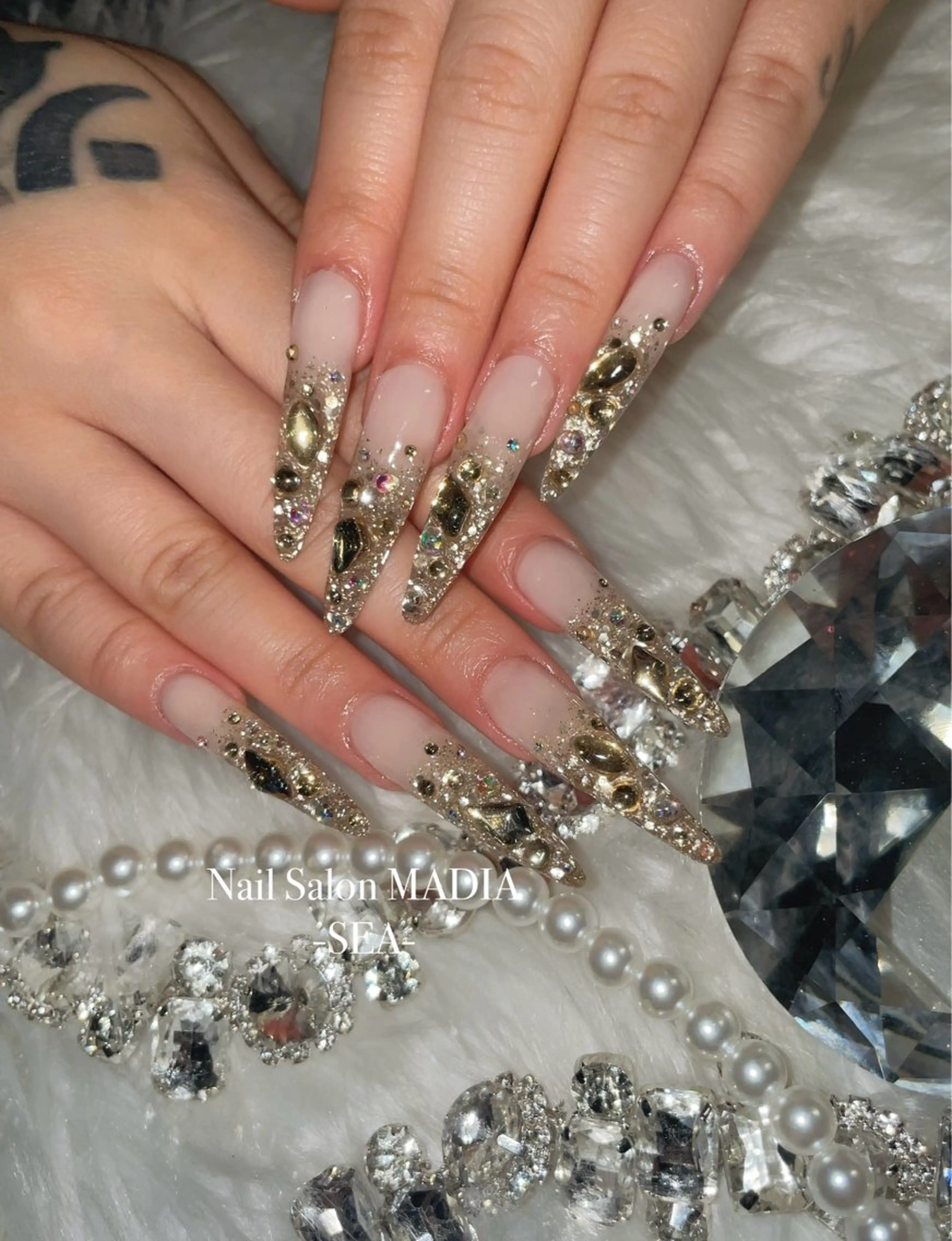 【オフ込み】⚜️スカルプストーン付け放題の写真