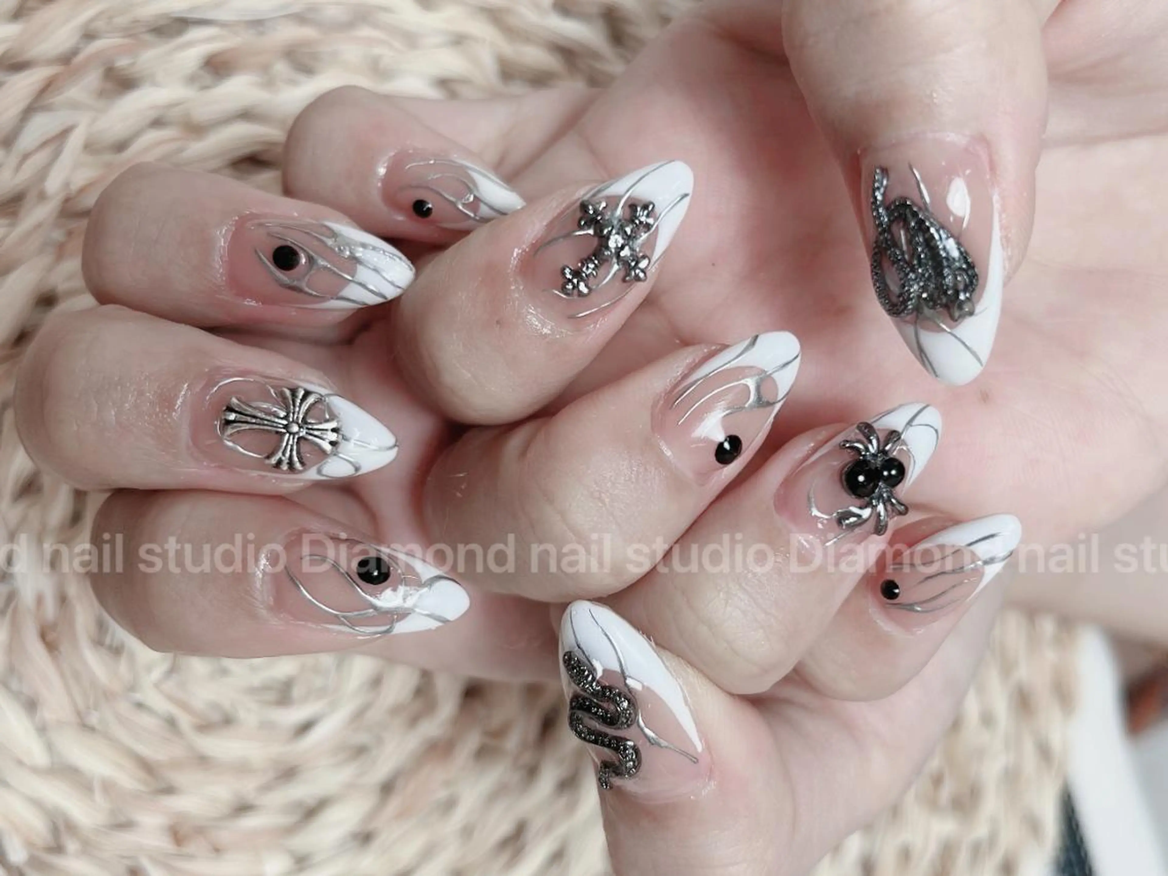 ネイル ゴージャス 持ち込み スカルプネイル DIAMOND Nail🍒のネイルデザイン