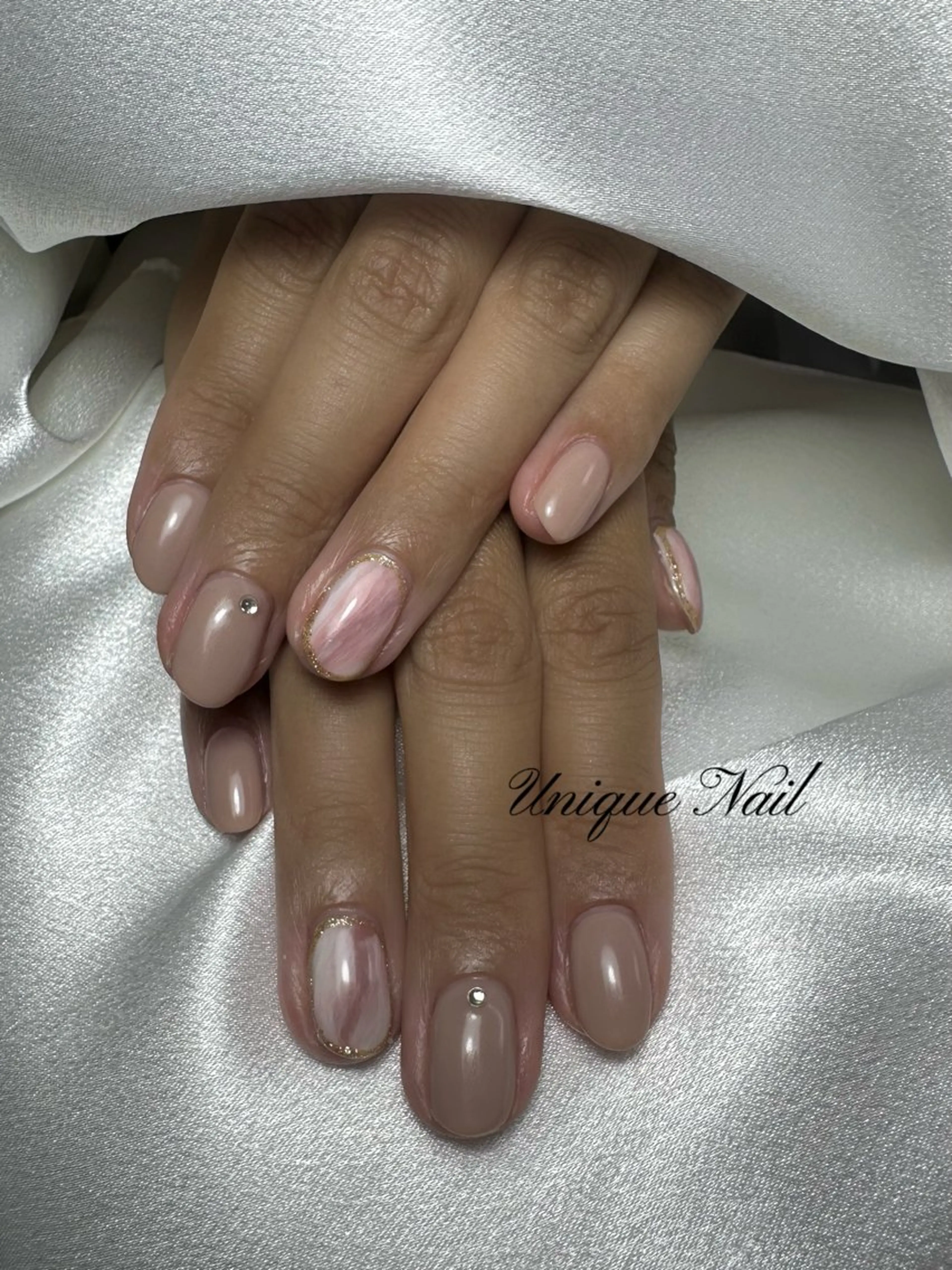 ネイル ハンドネイル ハンドケア UniqueNail さとみのネイルデザイン