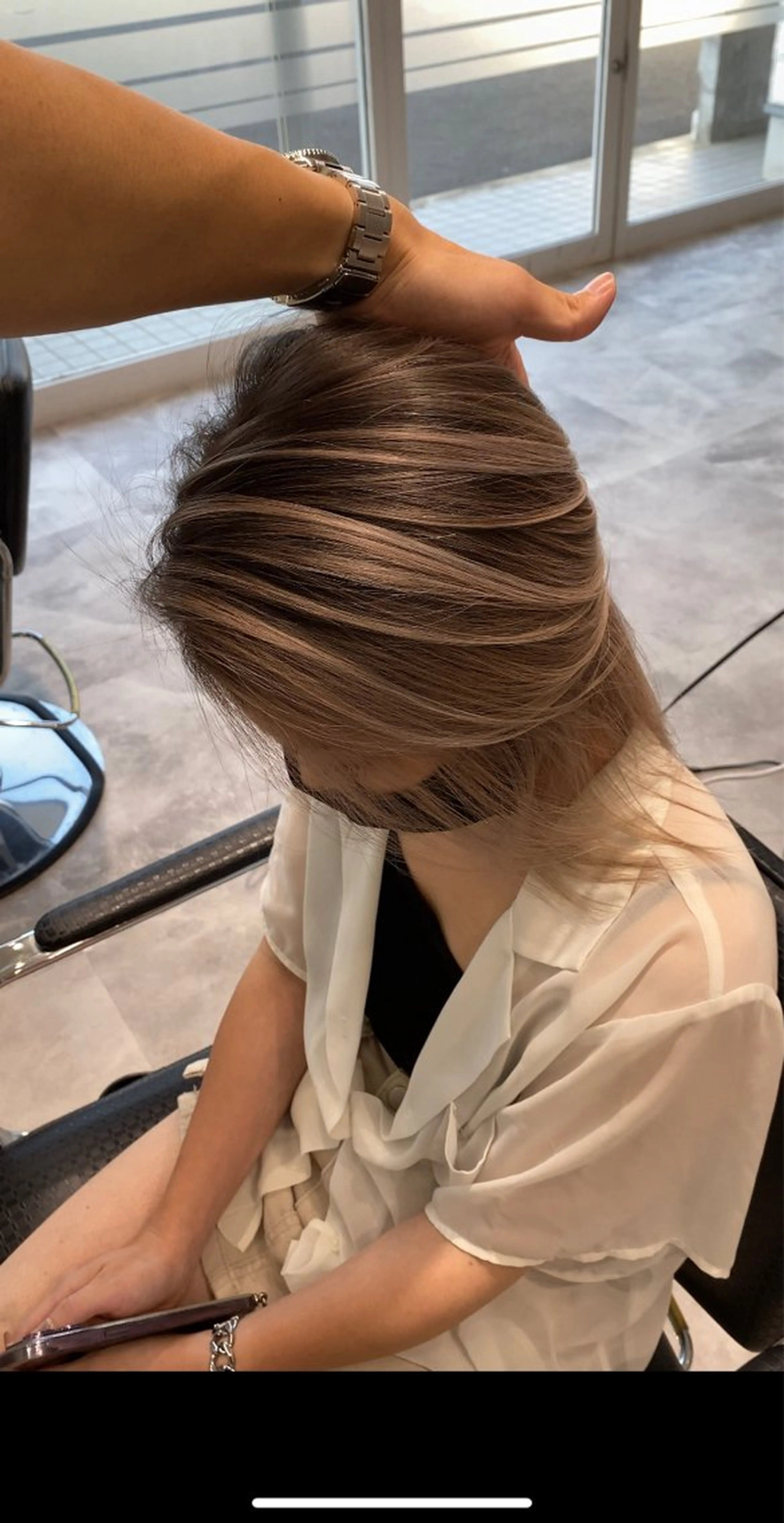 ミディアム カラー ショートボブ アディクシーカラー ブリーチ ケアブリーチ ダブルカラー SUZU/岡山/矯正 ブリーチ/レイヤーのヘアスタイル