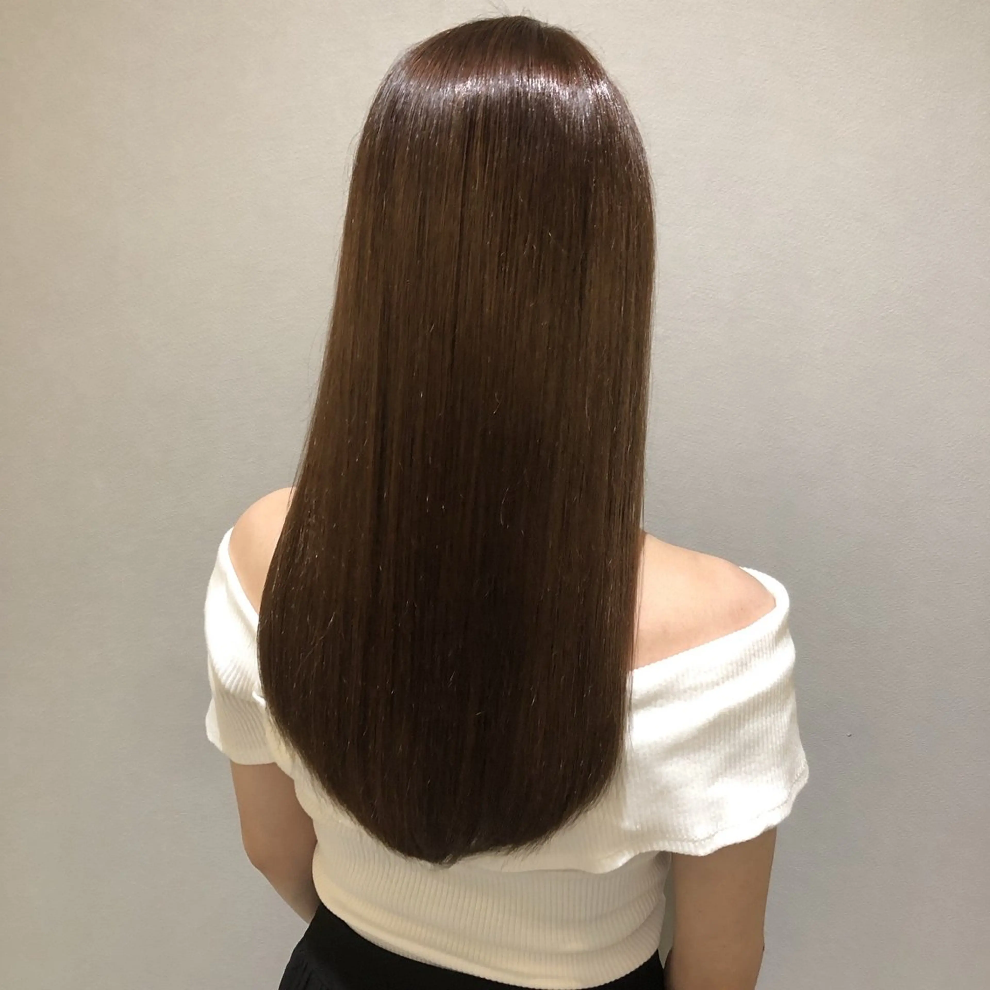 ロング 三浦 栞のヘアスタイル