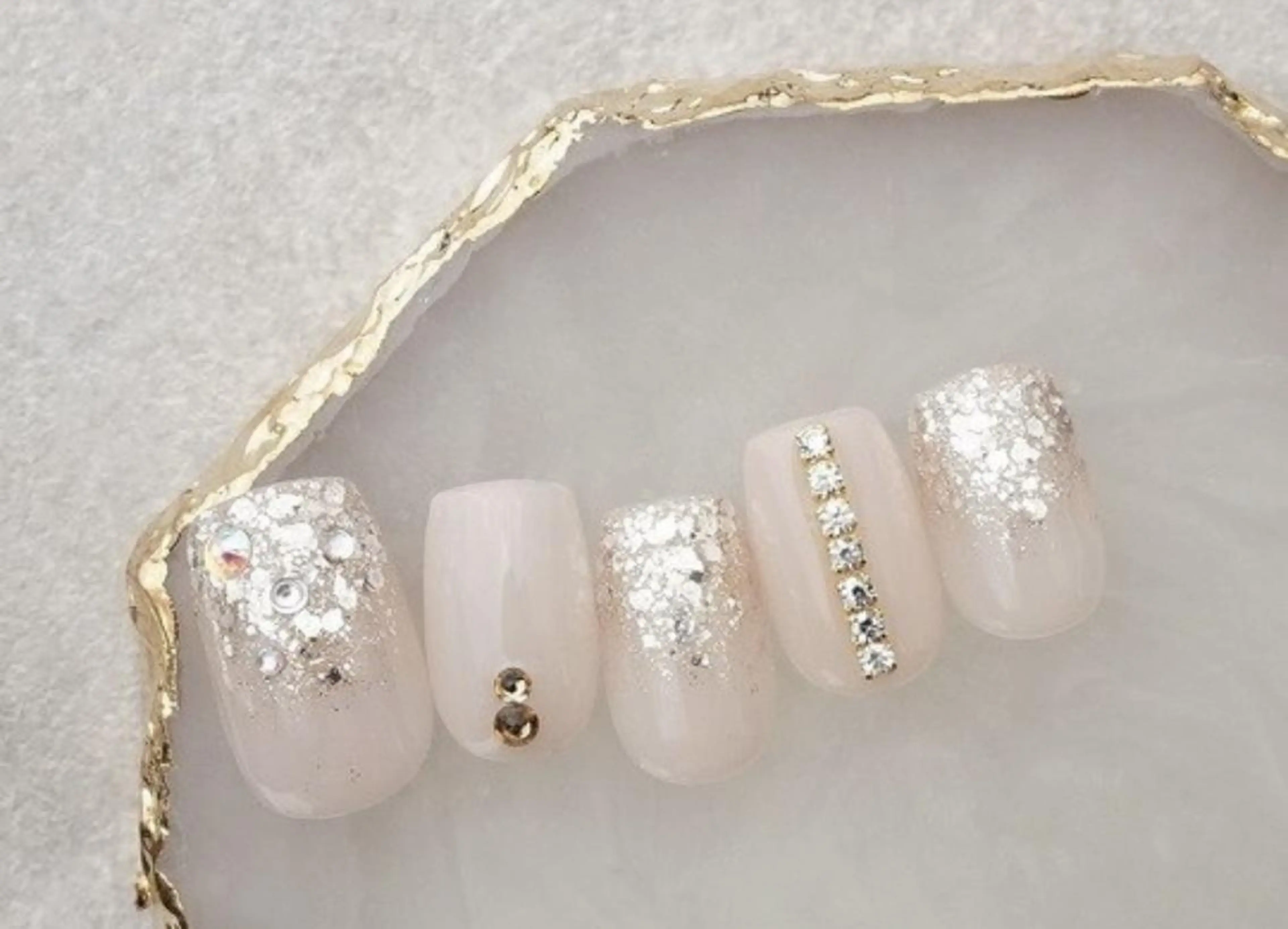 ネイル 閨匠上野店 leoのネイルデザイン