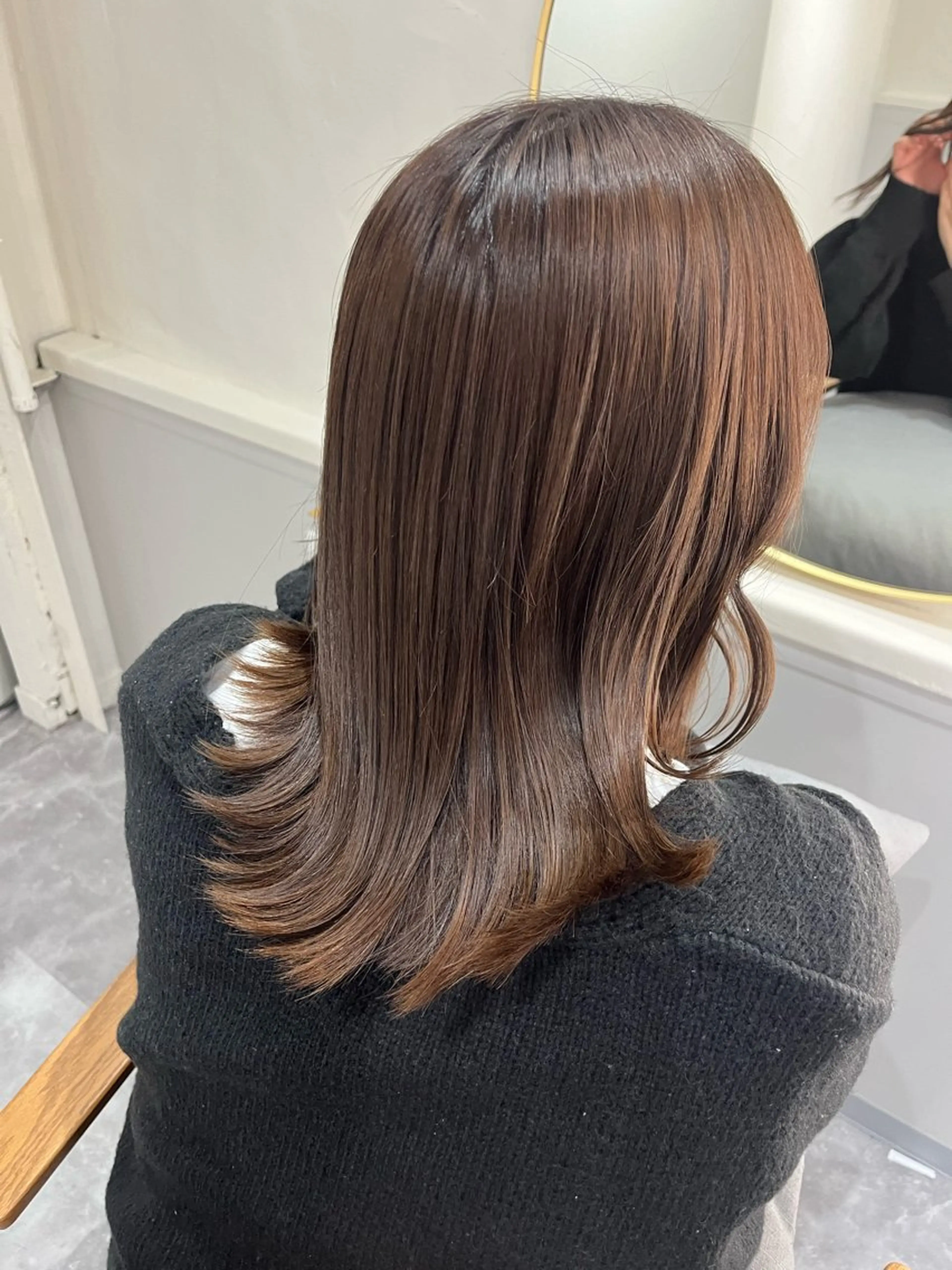 セミロング カラー ベージュカラー ブリーチ ブラウンカラー ハイトーンカラー イルミナカラー ヘアカラー トリートメント Risa🐈‍⬛/ グレージュ/透明感のヘアスタイル