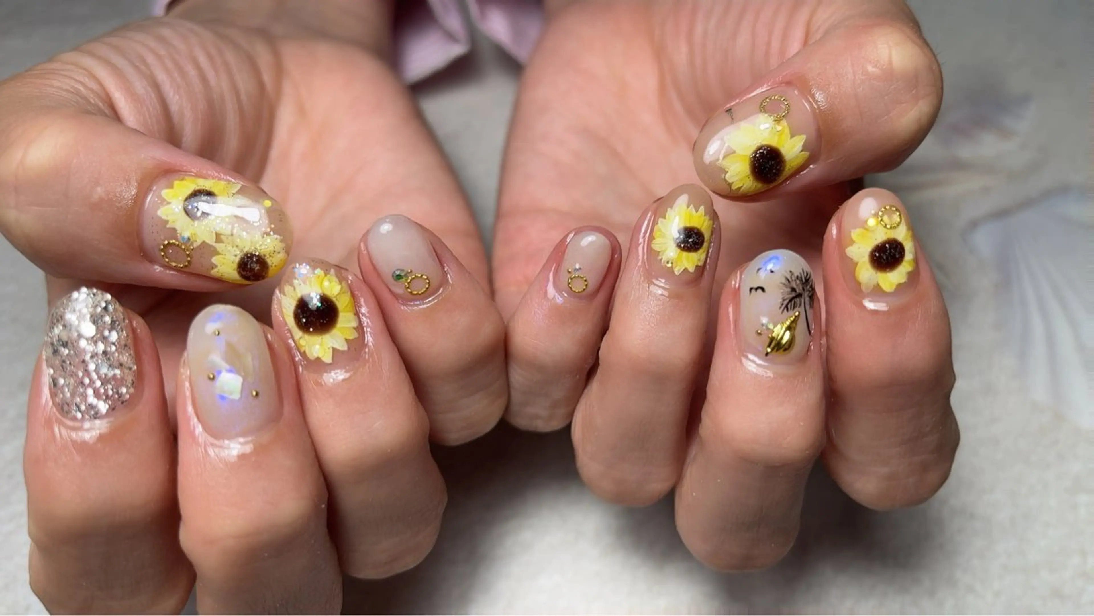 ネイル ハンドネイル フットネイル ハンドケア Nail Salon Bonita所属・フィルイン施術 SHIZUKAのネイルデザイン