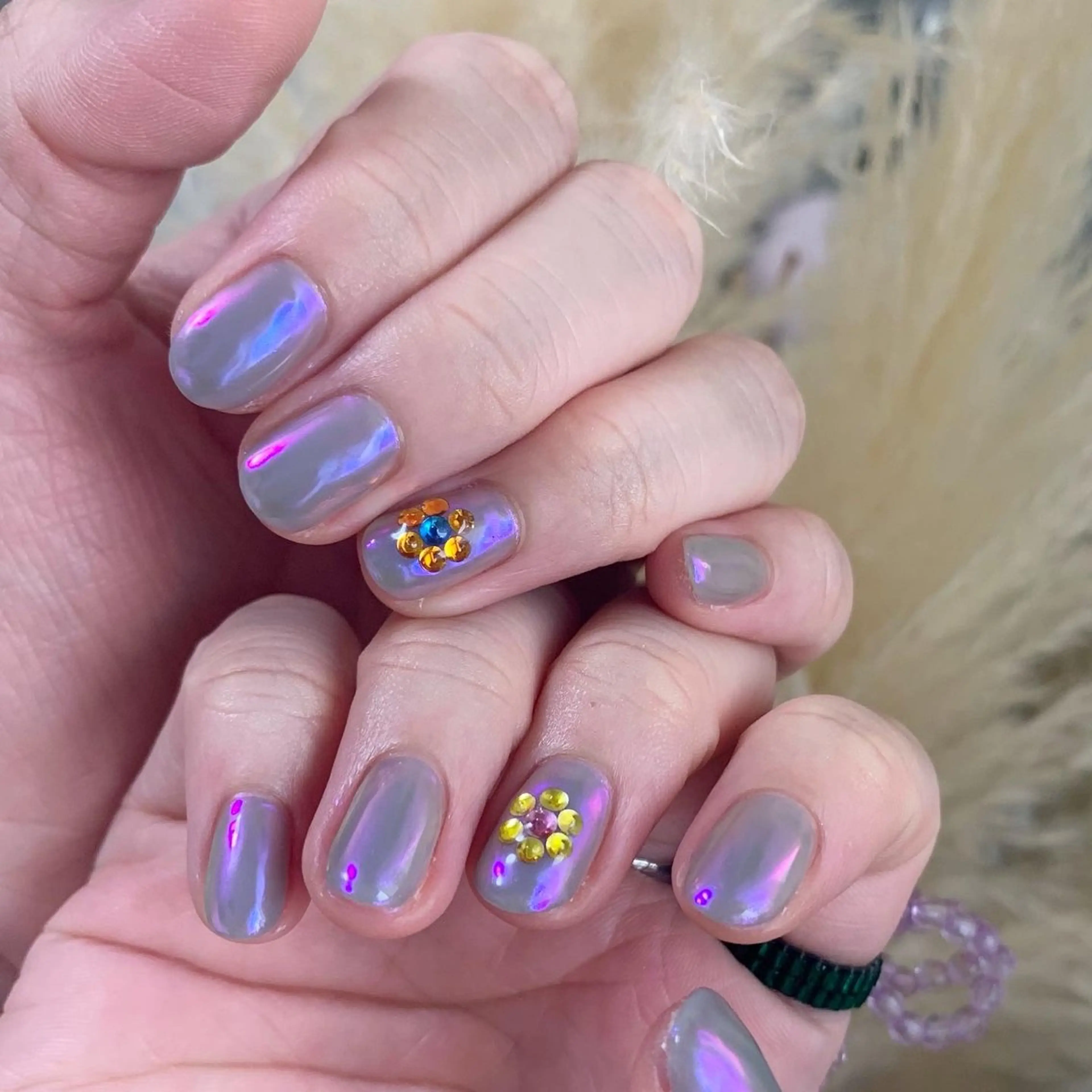 ネイル フラワーネイル ジェルネイル パラジェル ストーンネイル feliseey 〘フェリシー 〙のネイルデザイン