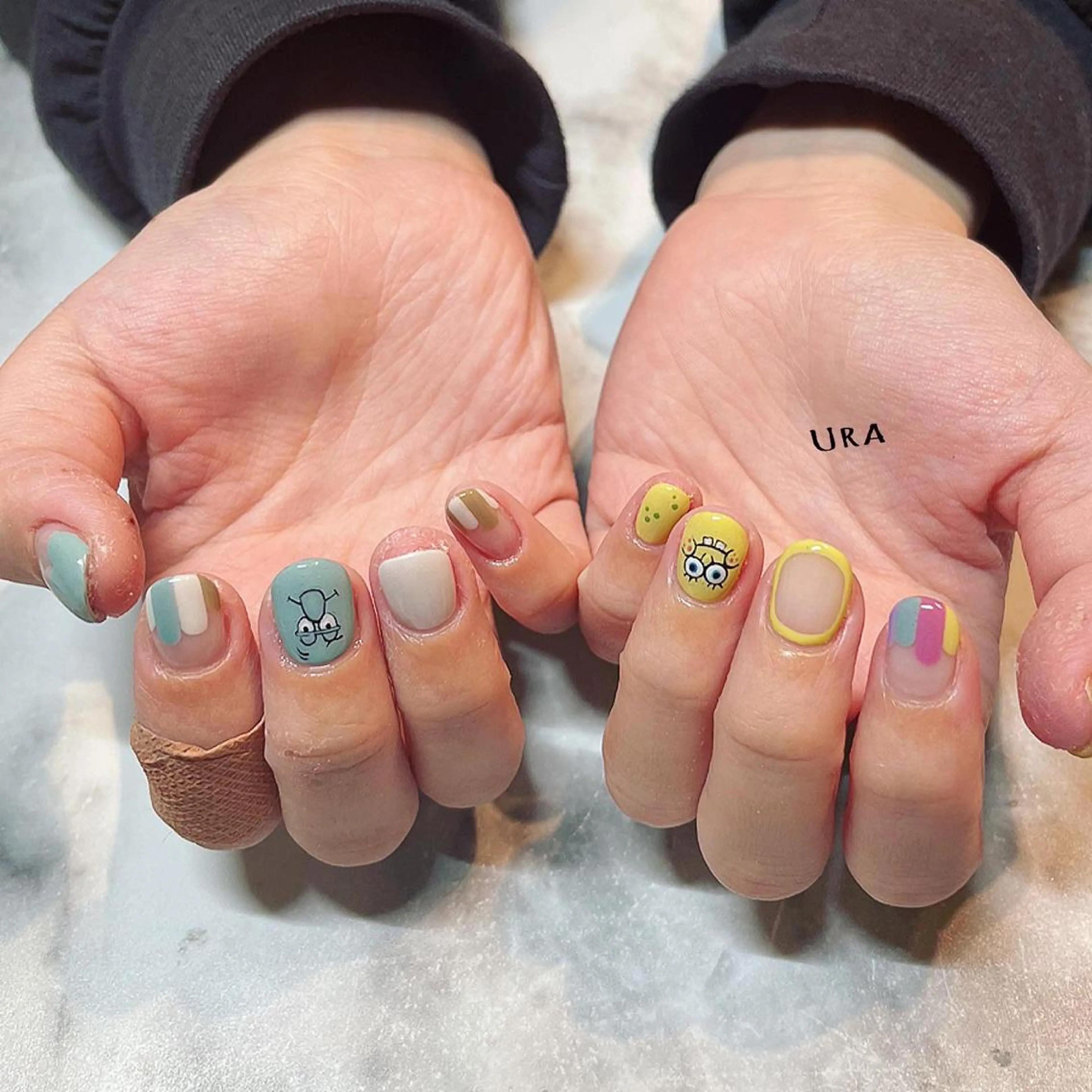 ネイル UrakoNail 《nail》のネイルデザイン