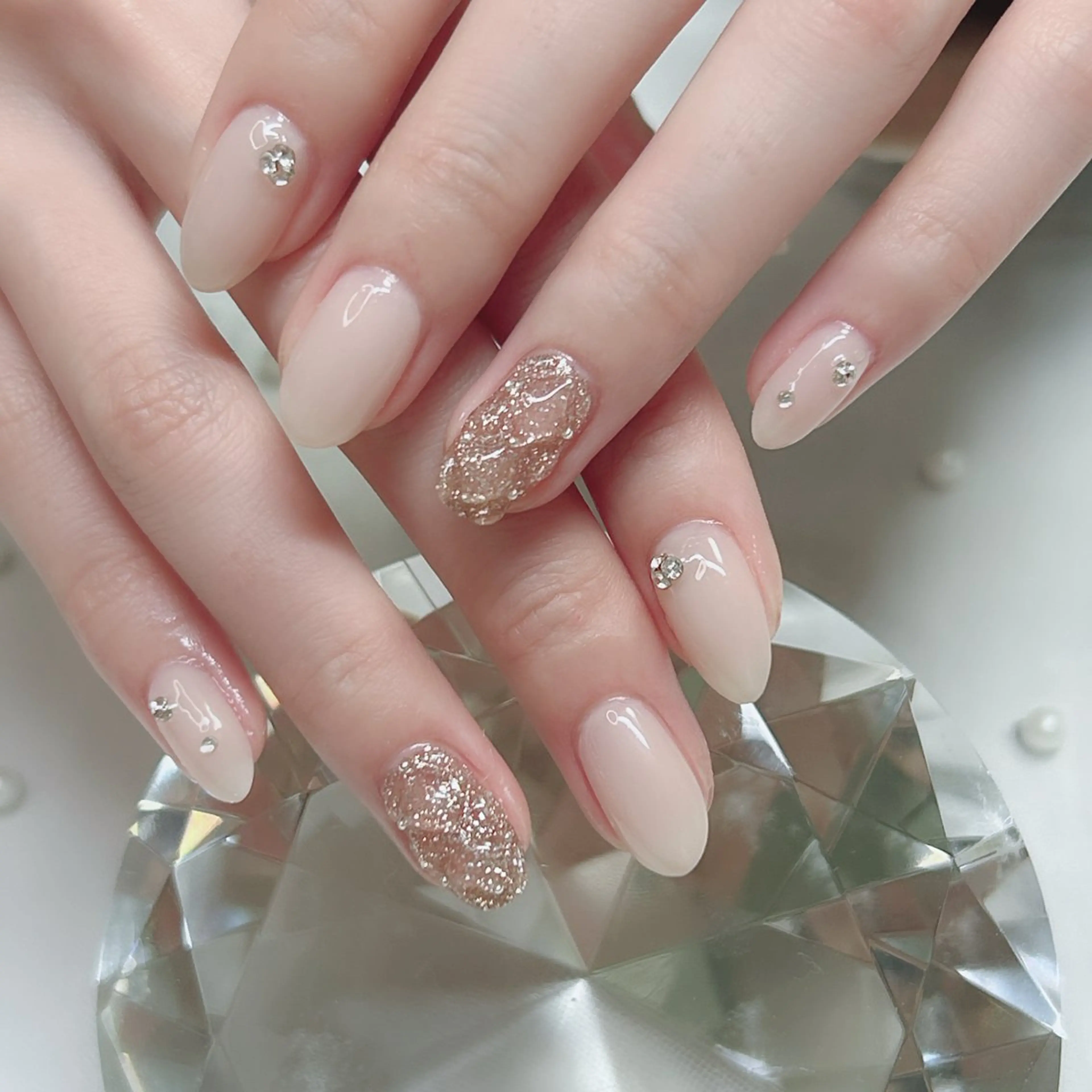 ネイル オーロラネイル ミラーネイル オフィスネイル ワンカラーネイル シンプルネイル ハンドネイル Cute Tips nailのネイルデザイン